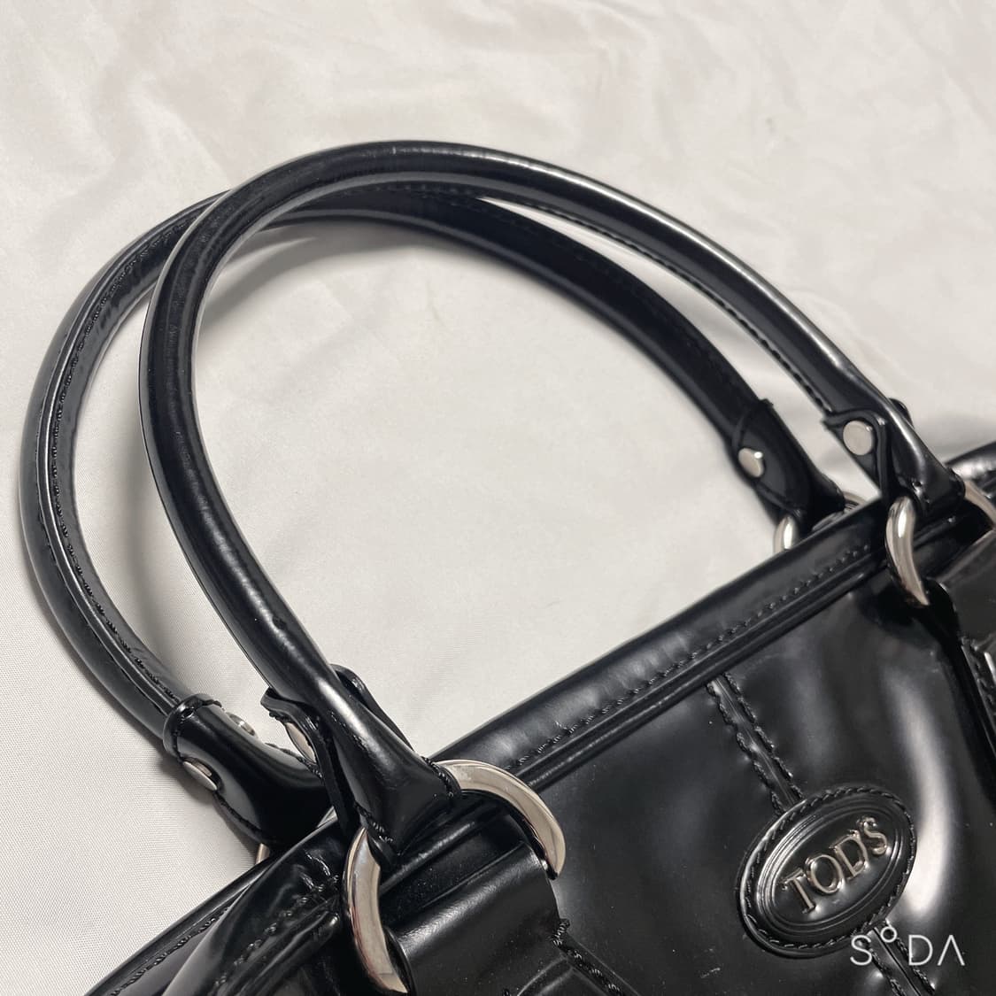 TOD'S 토즈 블랙 페이던트 가방 상품이미지8