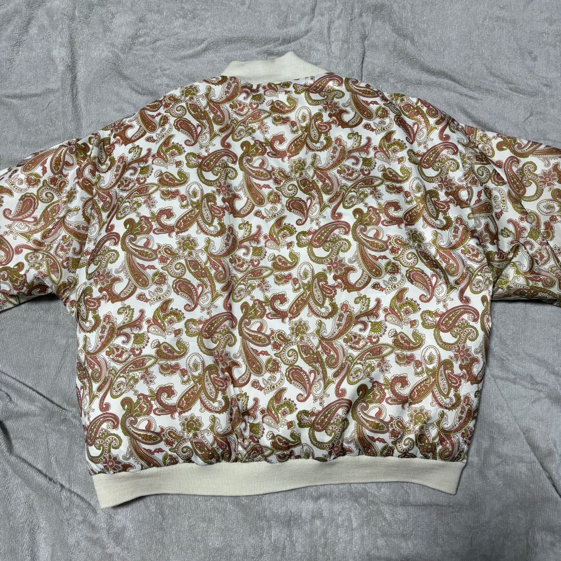 코오롱스포츠 90s 페이즐리 올드스쿨 봄버 자켓 상품이미지5