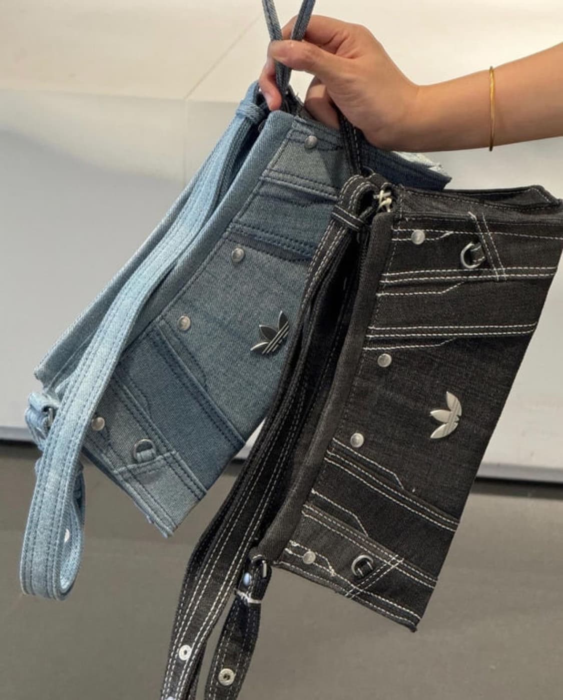 아디다스 데님 숄더백 상품이미지2