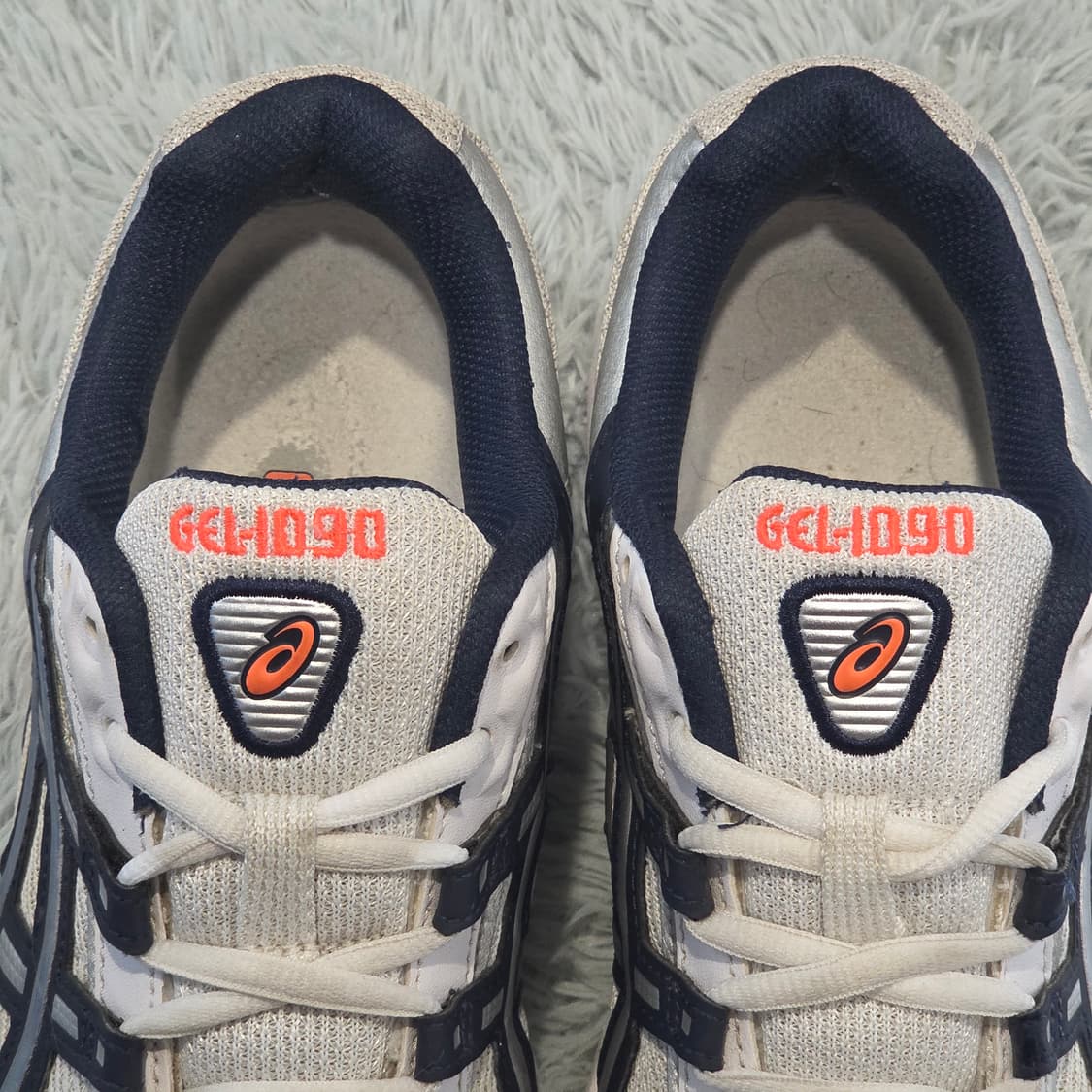 7q-6:아식스 젤 1090 화이트 네이비 러닝 스니커즈 (24.5cm) 상품이미지10