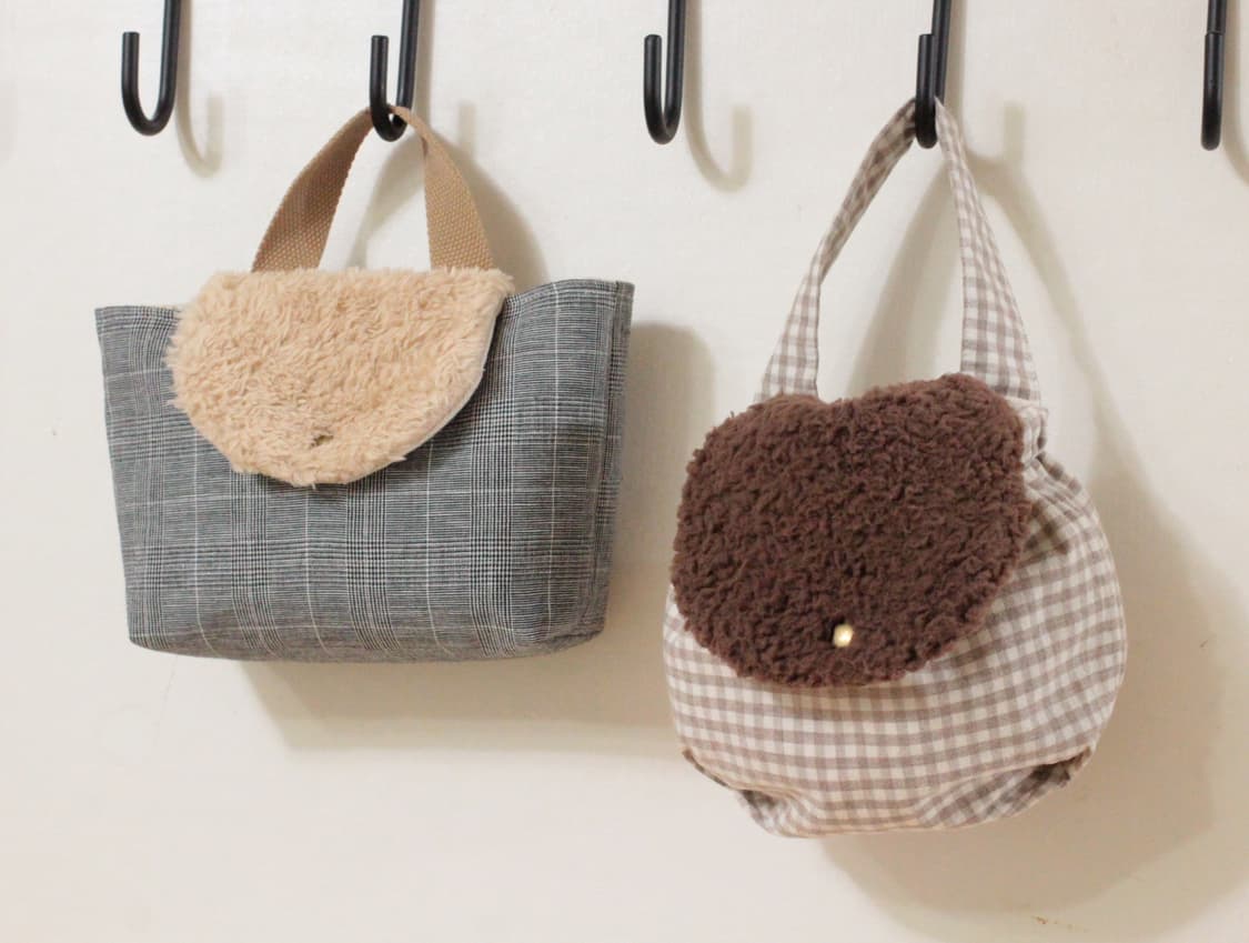 핸드메이드 손잡이 퍼 파우치 상품이미지8