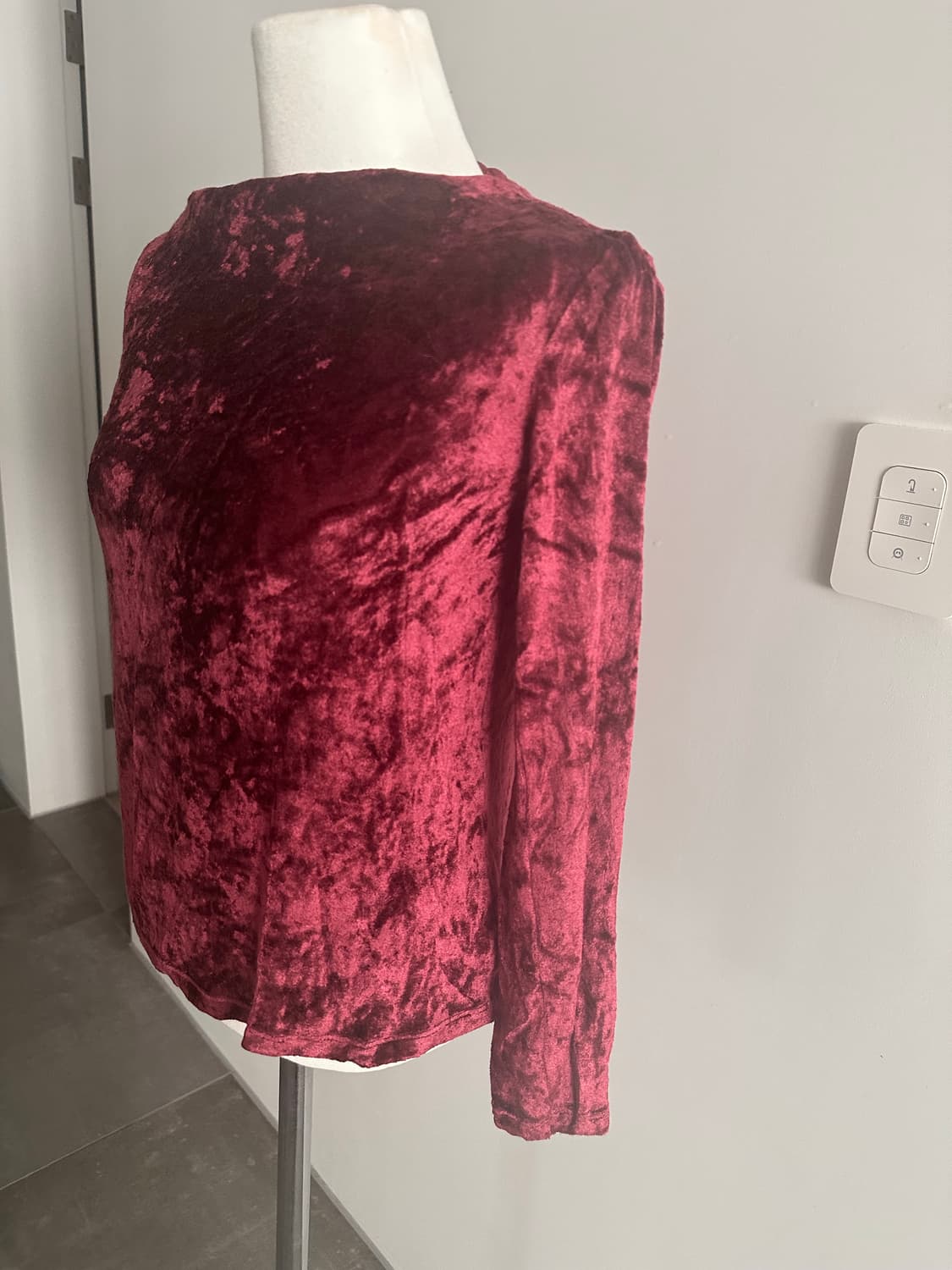 베이스레인지 벨벳 모달 티셔츠  상품이미지3