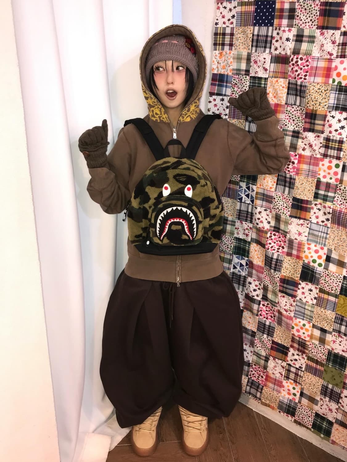 Bape Shark Fur Day BackPack 상품이미지4