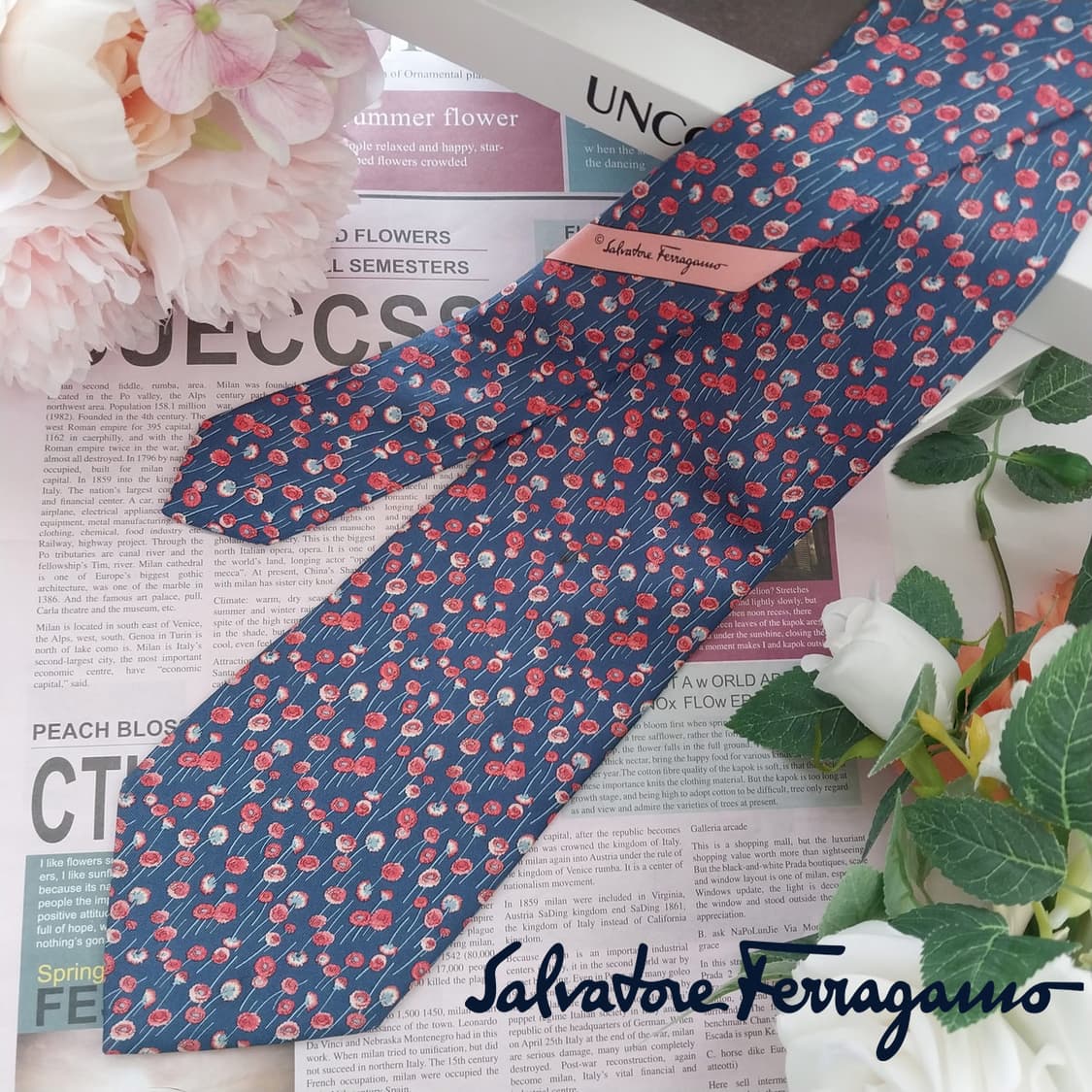 살바토레 페라가모 실크 플라워 넥타이 9.5cm A등급 K1051
 상품이미지1
