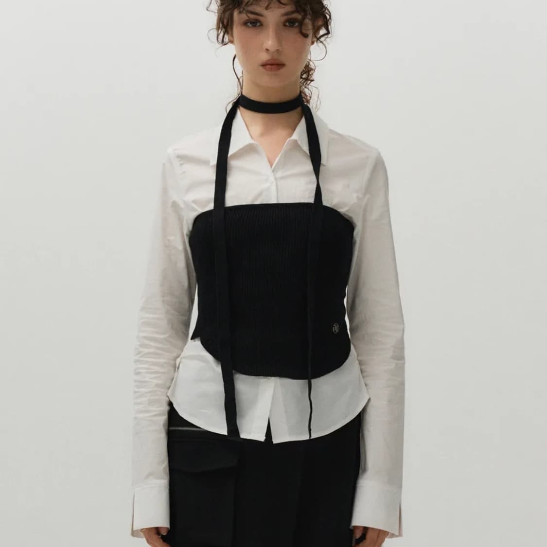 미드나잇무브 스카프 니트 탑 블랙 상품이미지1