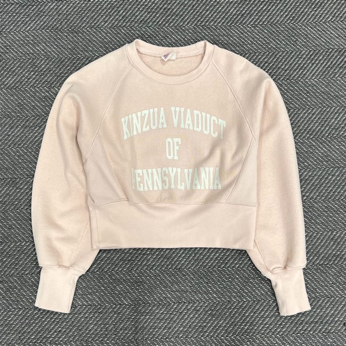 프릭스스토어 체스트 프린팅 크롭 맨투맨 v1154 상품이미지1