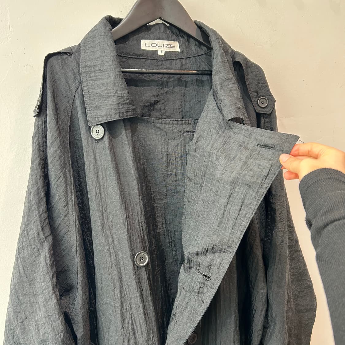 블랙 나일론 더블 오버 코트 상품이미지3