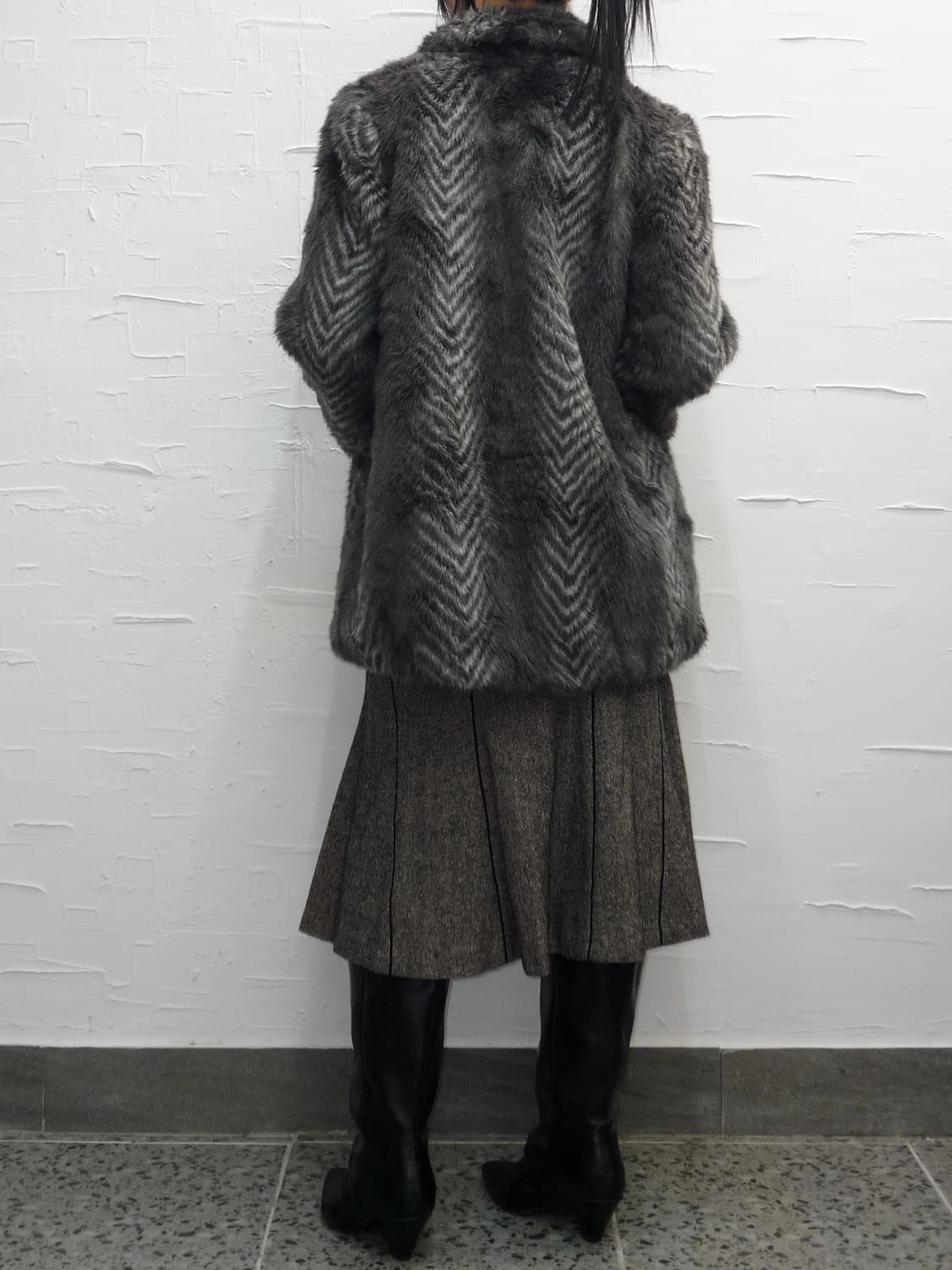 graphite fur jacket 상품이미지3