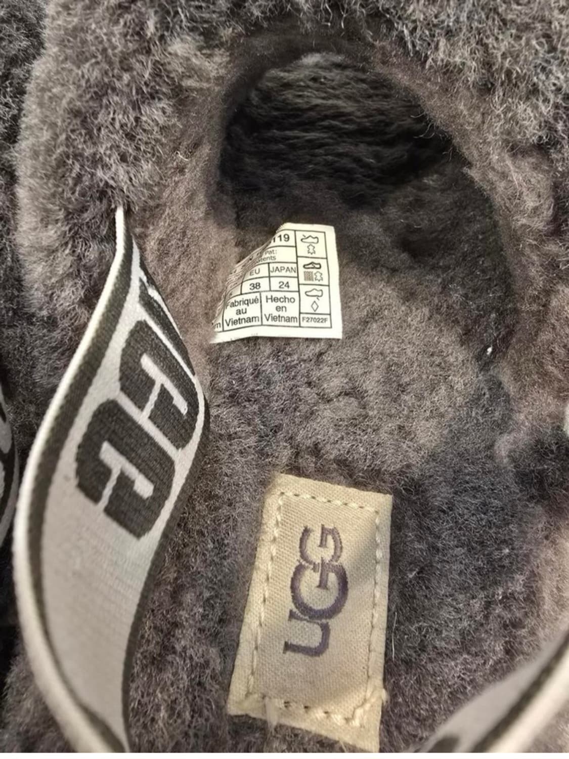 UGG 양털 샌들 슬리퍼 240 상품이미지6