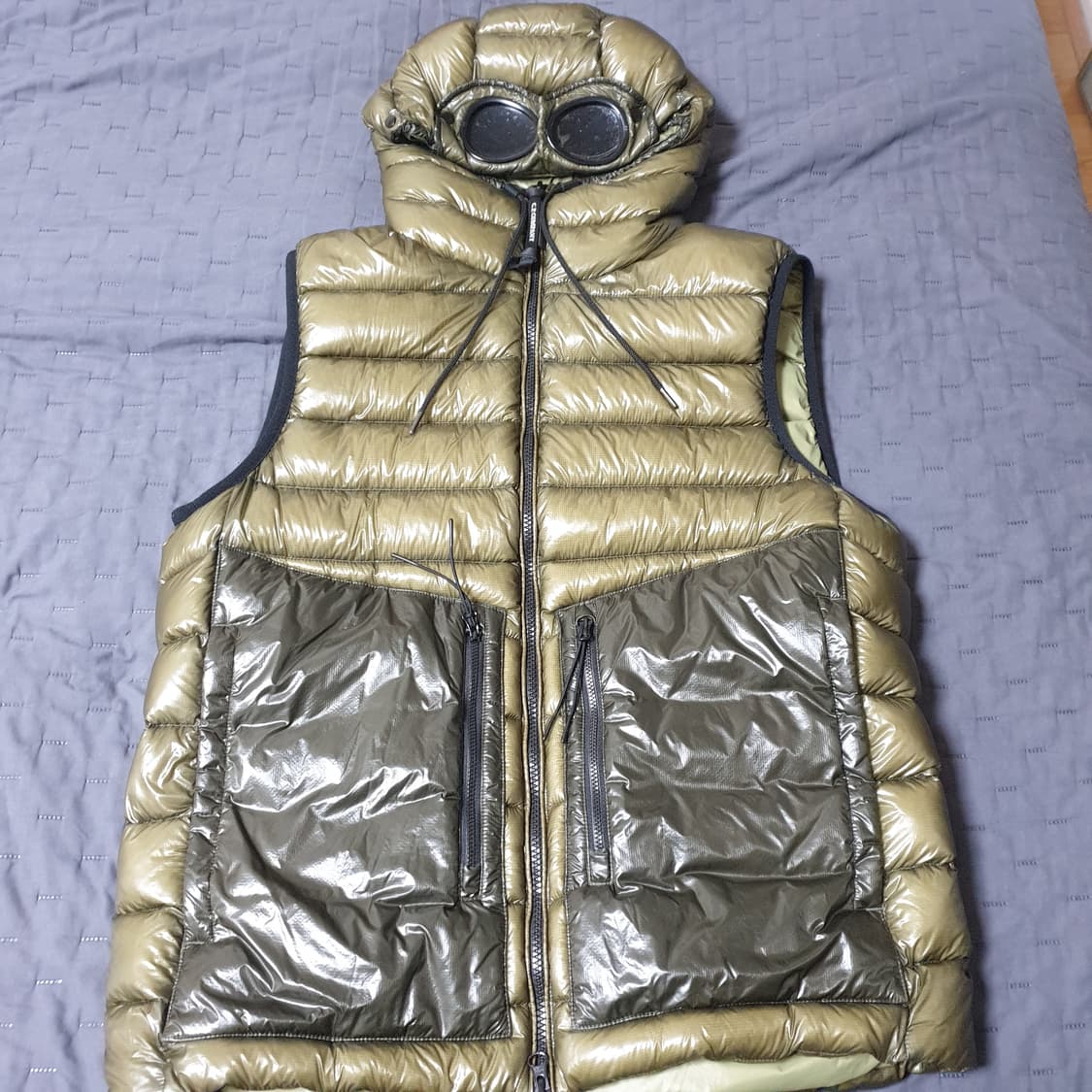 씨피컴퍼니 패딩 조끼 상품이미지1