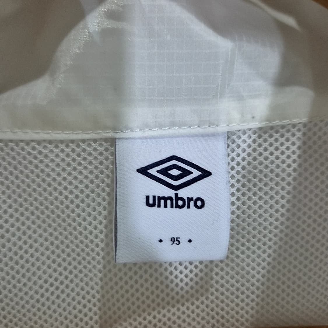 엄브로 플라이트 립스탑 경량 아노락 상품이미지6