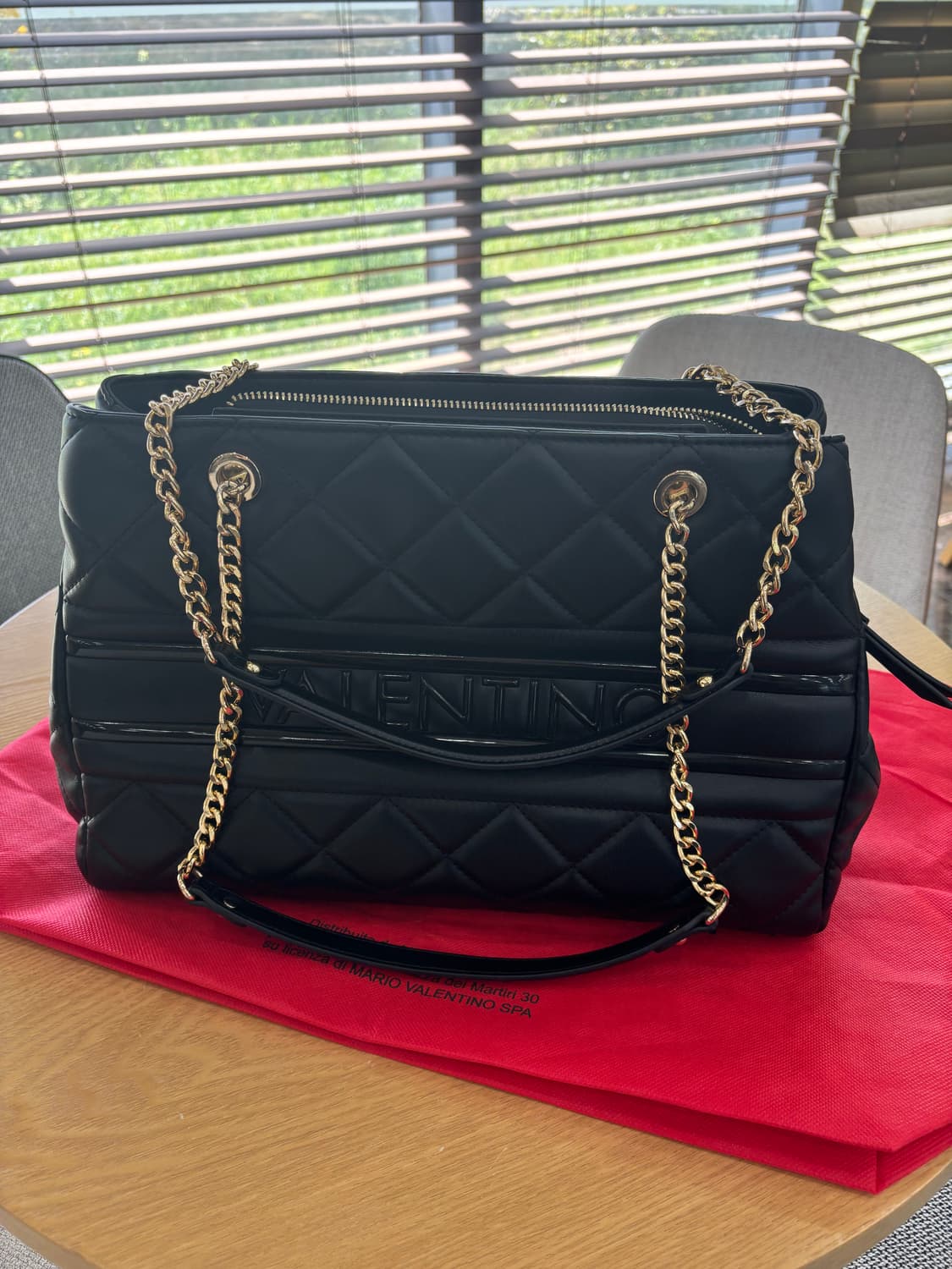 발렌티노 숄더백 에이다 체인 쇼퍼백 블랙 보부상 가방 발렌티노마리오 상품이미지1