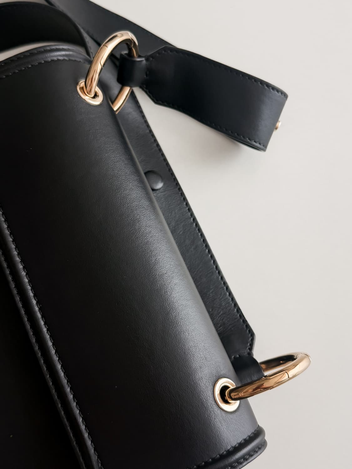 마르니 비트 아코디언 숄더백 상품이미지6