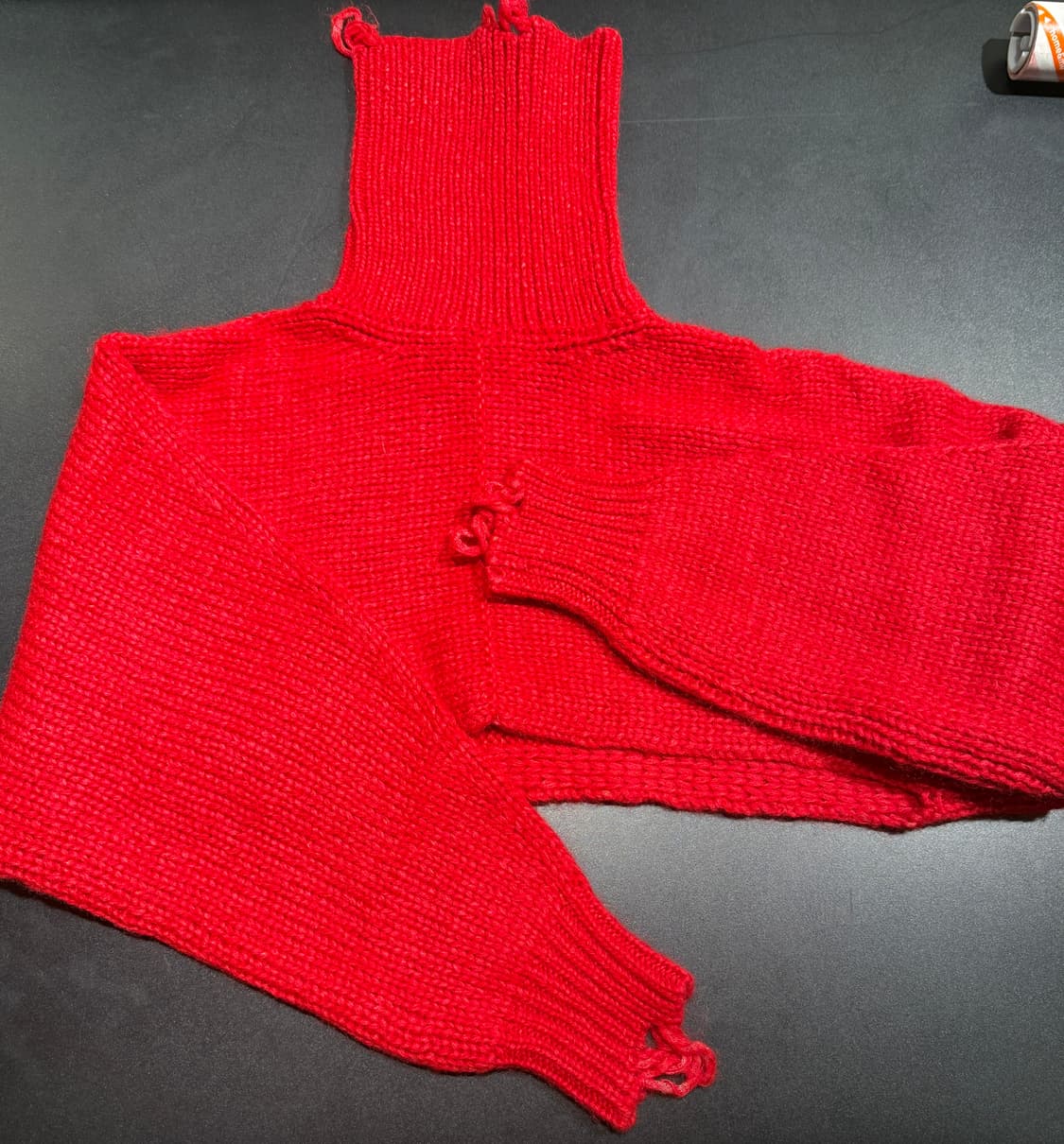 Maison Flaneur 메종 플라네르 레드 크롭 터틀넥 상품이미지2