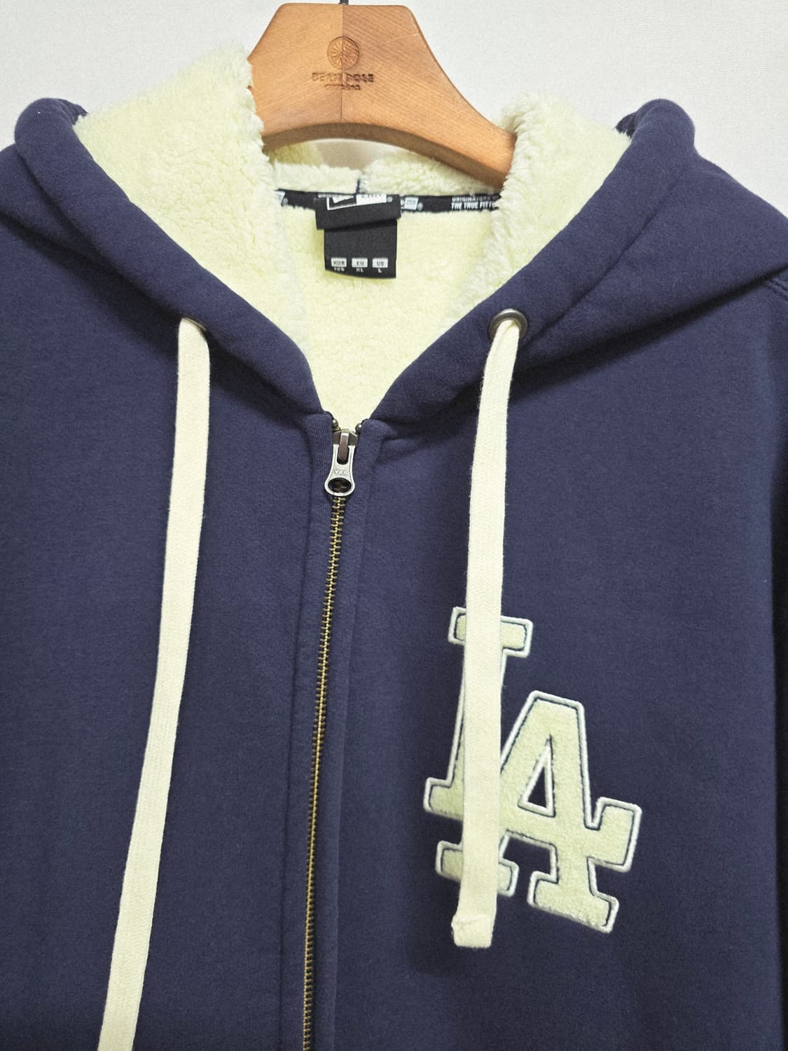 mlb쿠퍼스 타운 뉴에라 네이비 후드 집업 상품이미지2