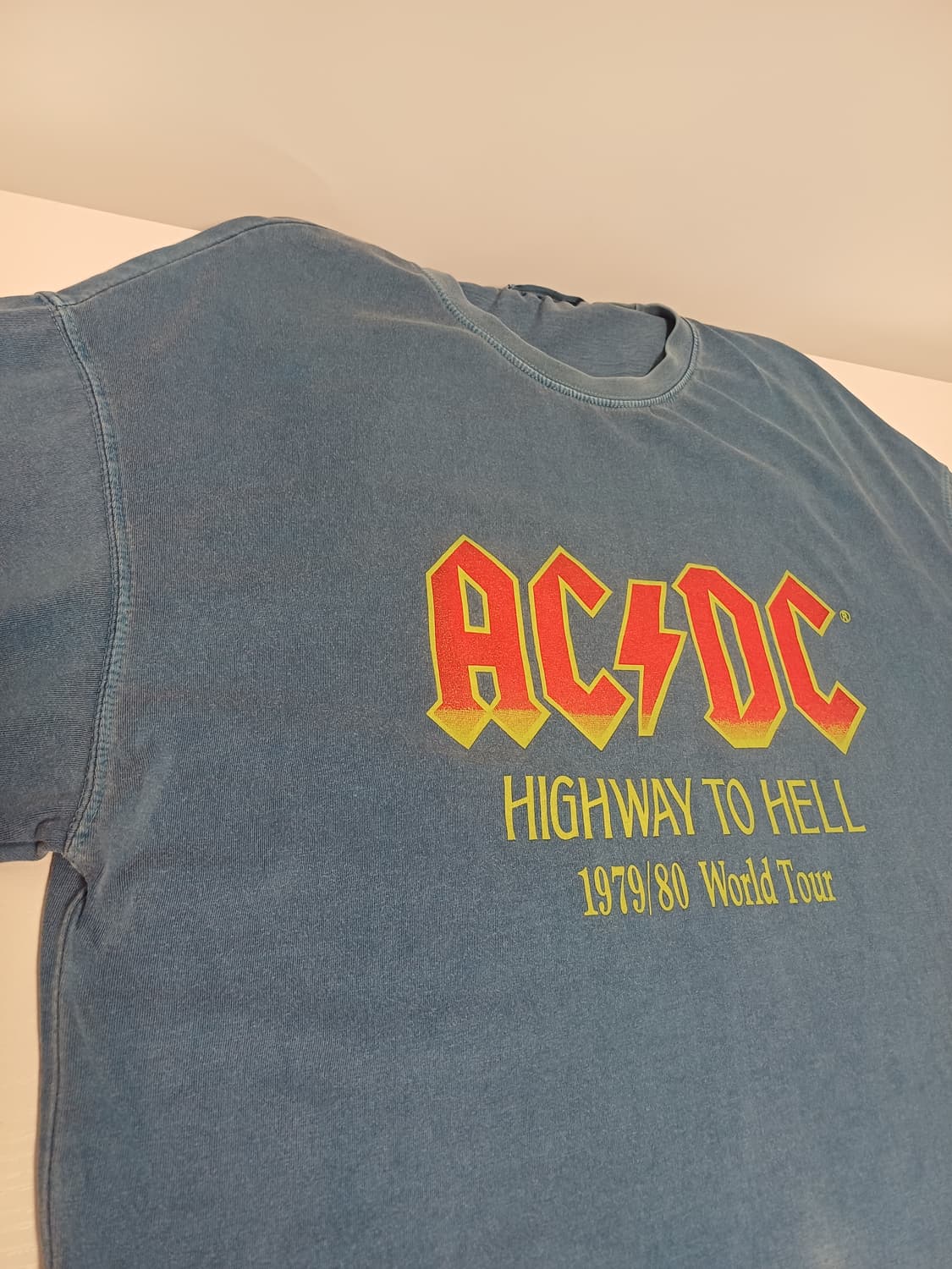 AC/DC HighwayToHell 79/80월드투어 피그먼트워싱 티셔츠 상품이미지4