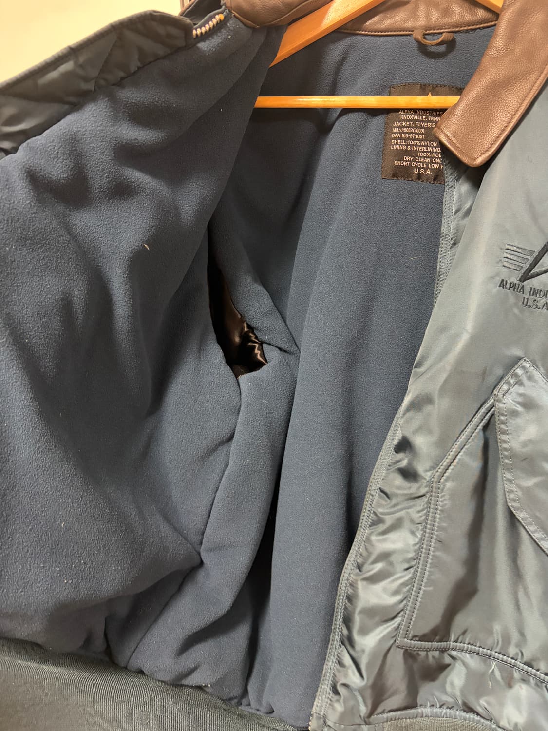 알파인더스트리 CWP-45 레더칼라 네이비 항공점퍼 상품이미지3