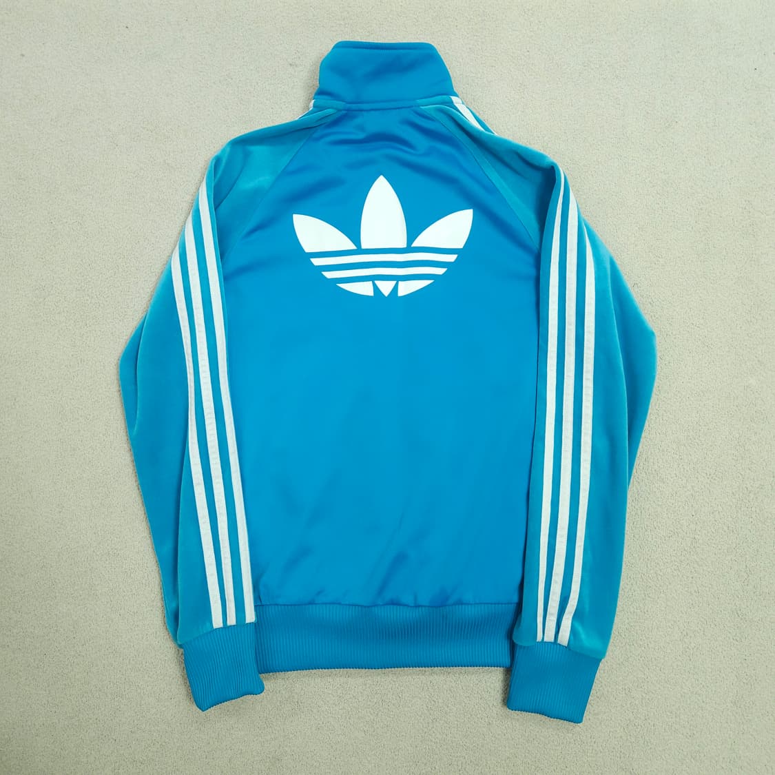 아디다스 파이어버드 벨벳탑 상품이미지1