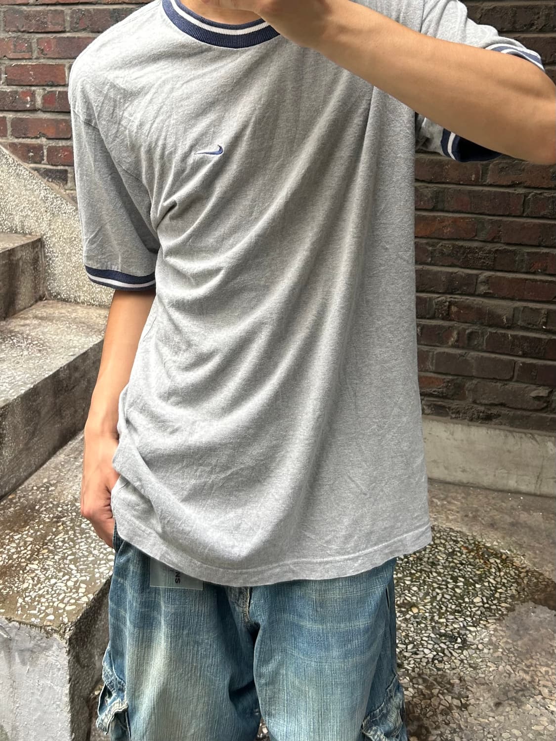 00s vtg 나이키 올드스쿨 그레이 반팔티 상품이미지1