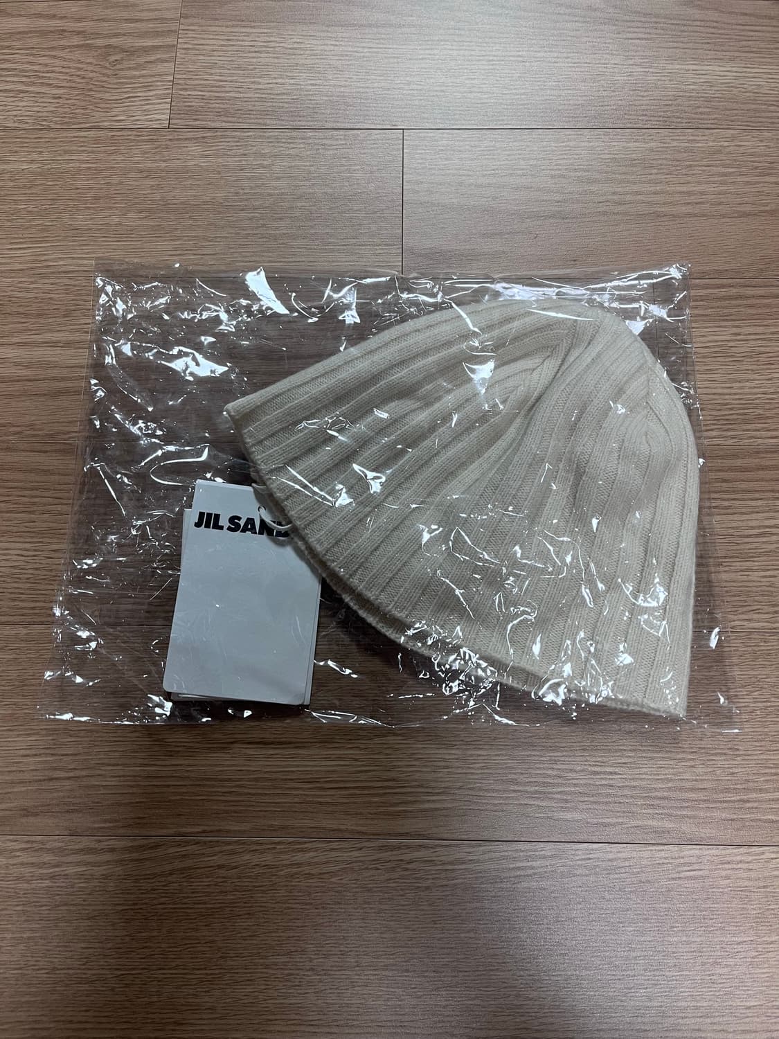 질샌더 캐시미어 숏비니 아이보리 상품이미지4