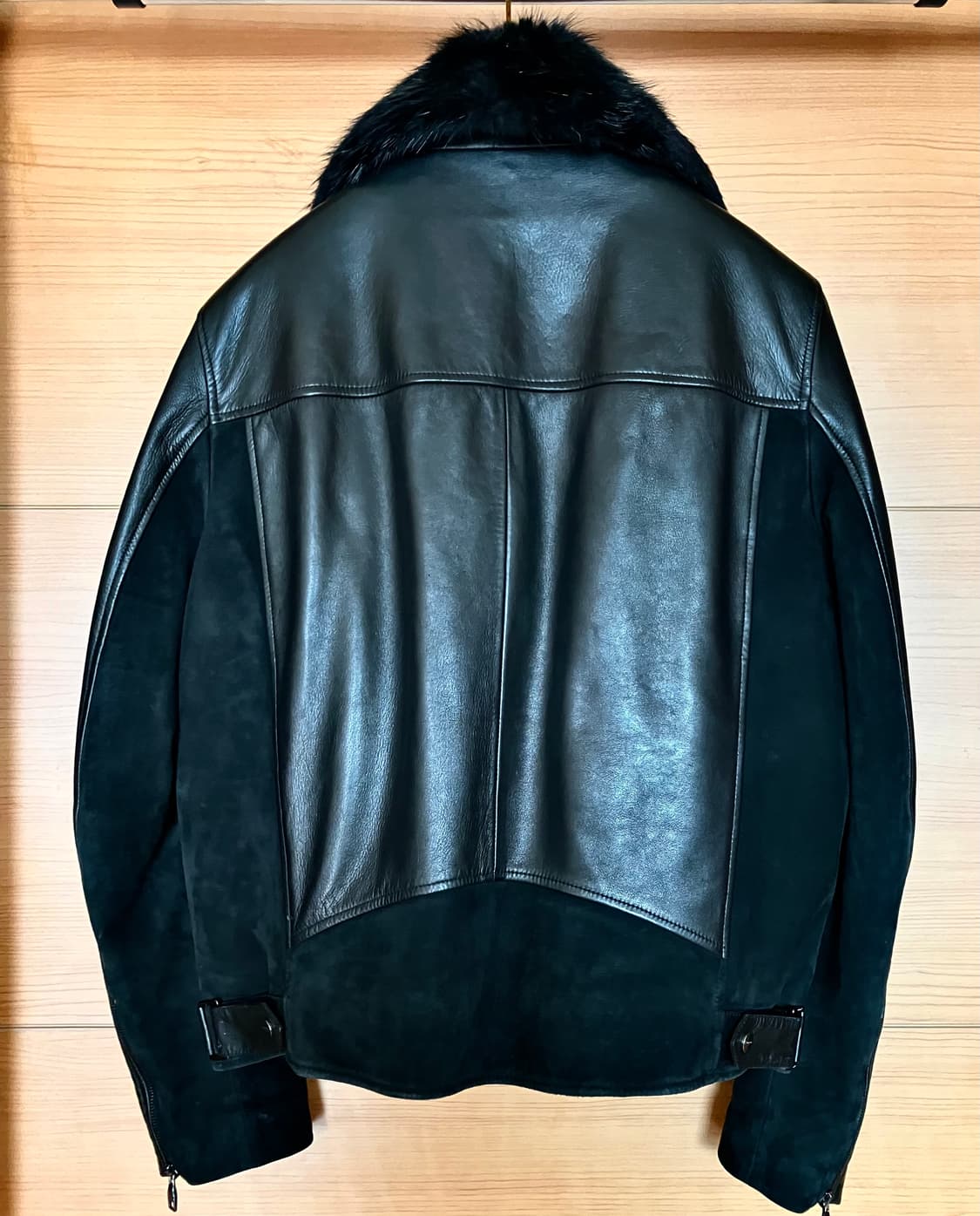 페라가모 비버 퍼 가죽자켓 상품이미지3