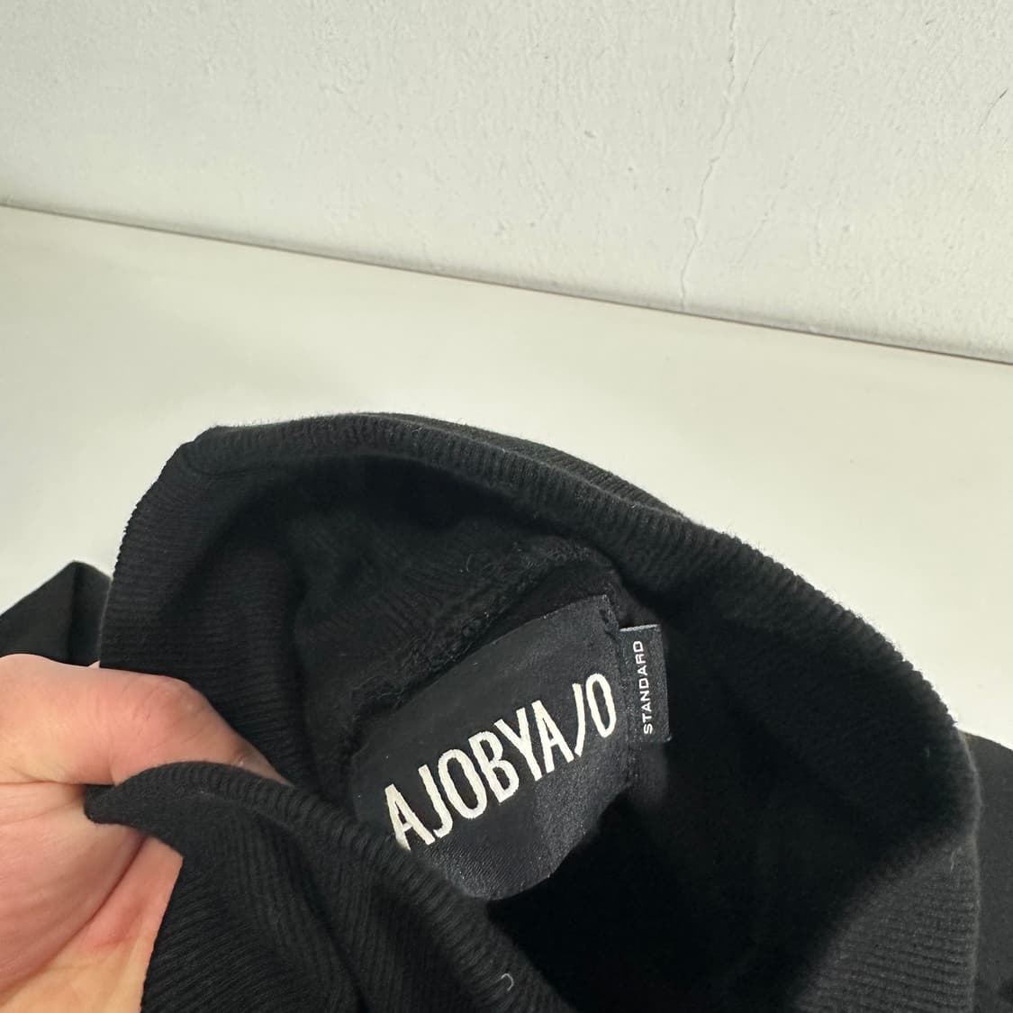 OS 아조바이아조 블랙 OG로고 목폴라 터틀넥 롱슬리브 상품이미지3