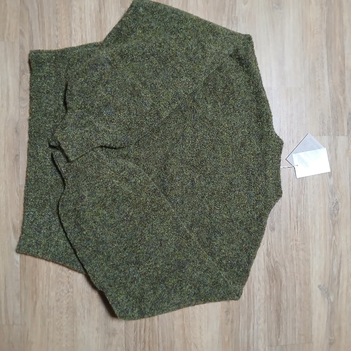 택붙은 미사용 플레이스스튜디오 아크릴 니트 오버핏 상품이미지4