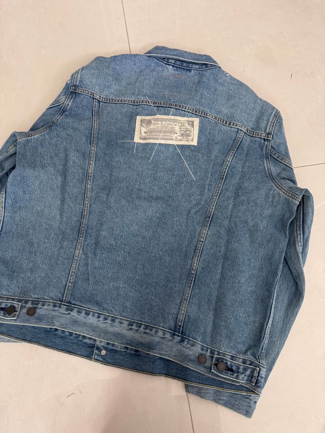 LOTS OF POCKETS TRUCKER JACKET 트러커 자켓 상품이미지5