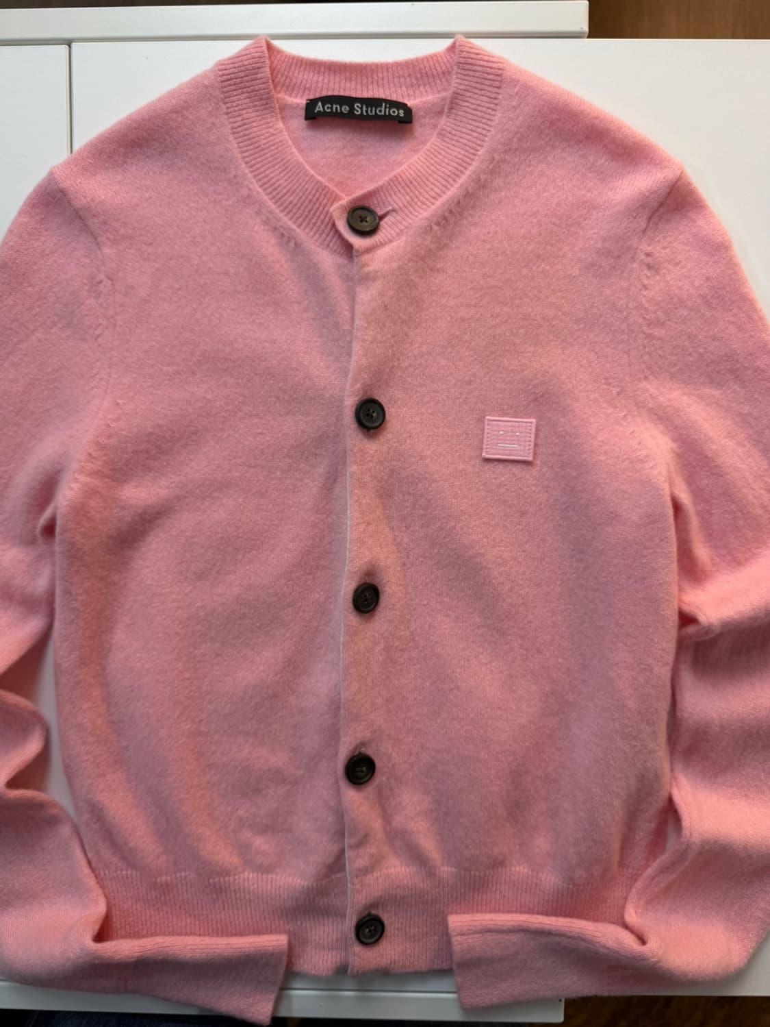 아크네 스튜디오 페이스 로고 울 가디건  상품이미지2