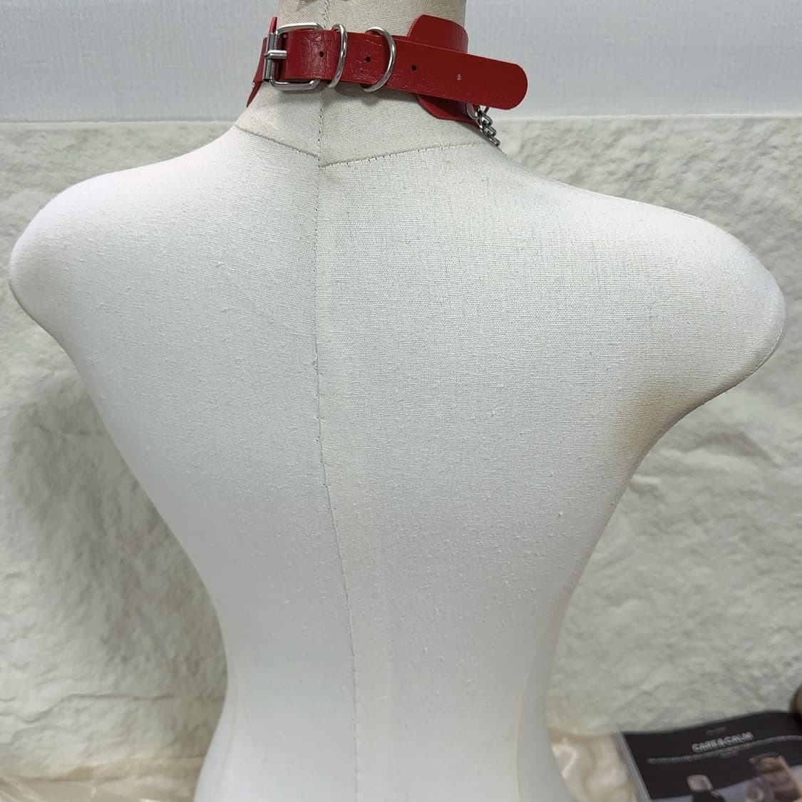 빈티지 고딕 레드 리벳  태슬 가죽 초커 목걸이 상품이미지3