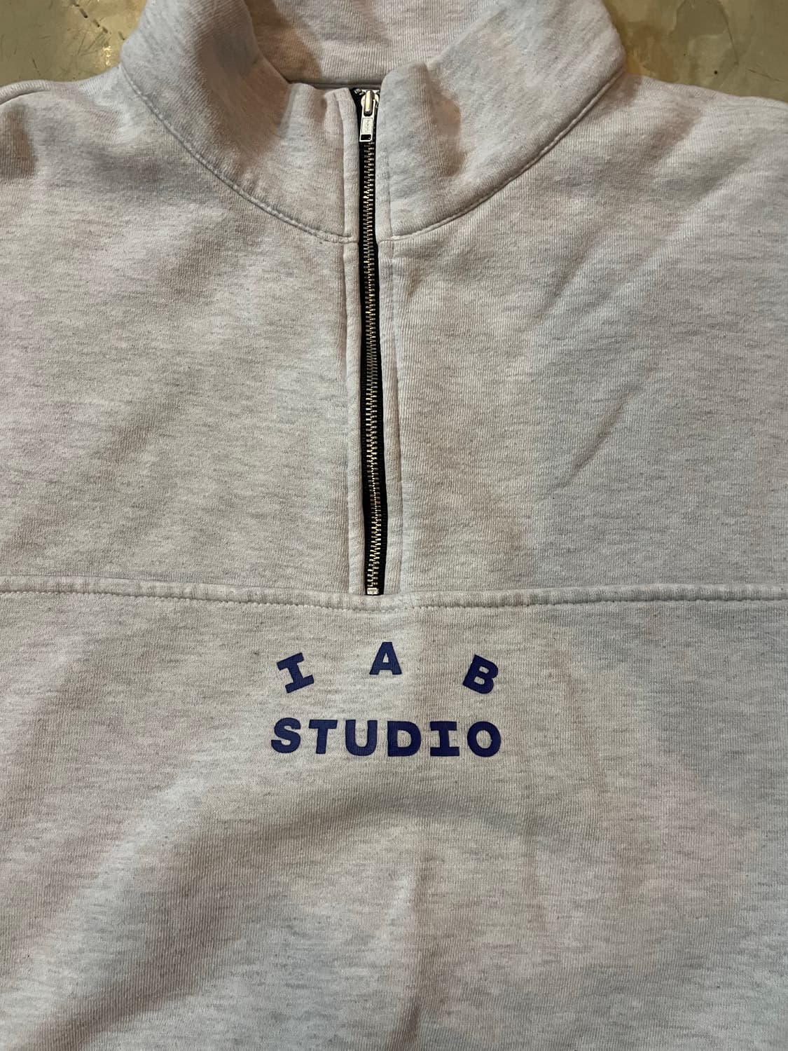 IAB STUDIO 아이앱 스튜디오 반집업 L 상품이미지4