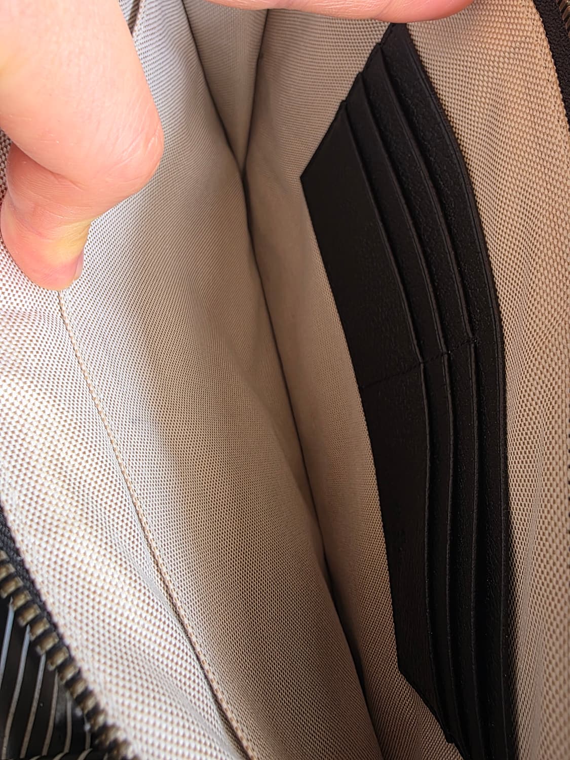 구찌 벨벳클러치 한정판 상품이미지5