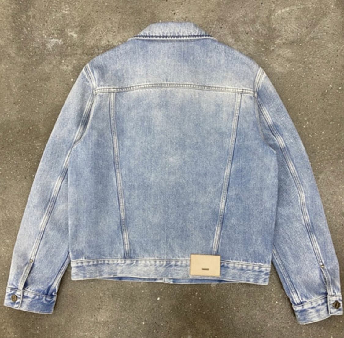 루이비통 21FW 스테이플스 에디션 DNA 데님 자켓 상품이미지2