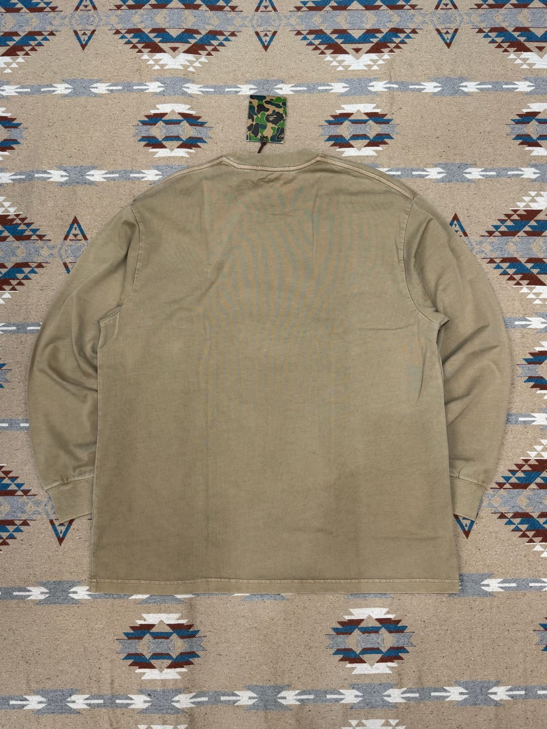 [L] 베이프 가먼트 다잉 롱 슬리브 티셔츠 베이지  상품이미지4