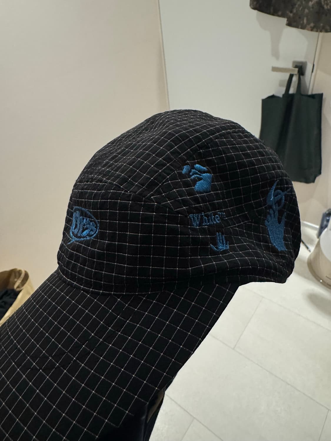 나이키 x 오프화이트 NRG 햇 블랙팝니다 상품이미지1