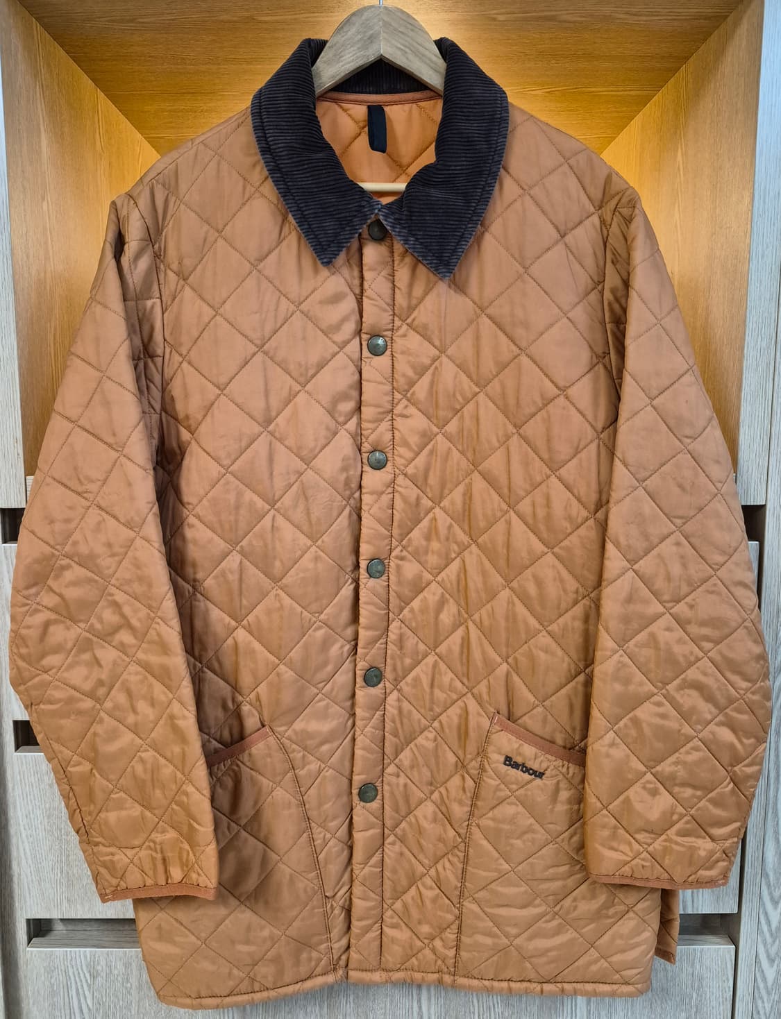 Barbour
Quilted Jacket
LIDDESDALE (L)
 상품이미지1