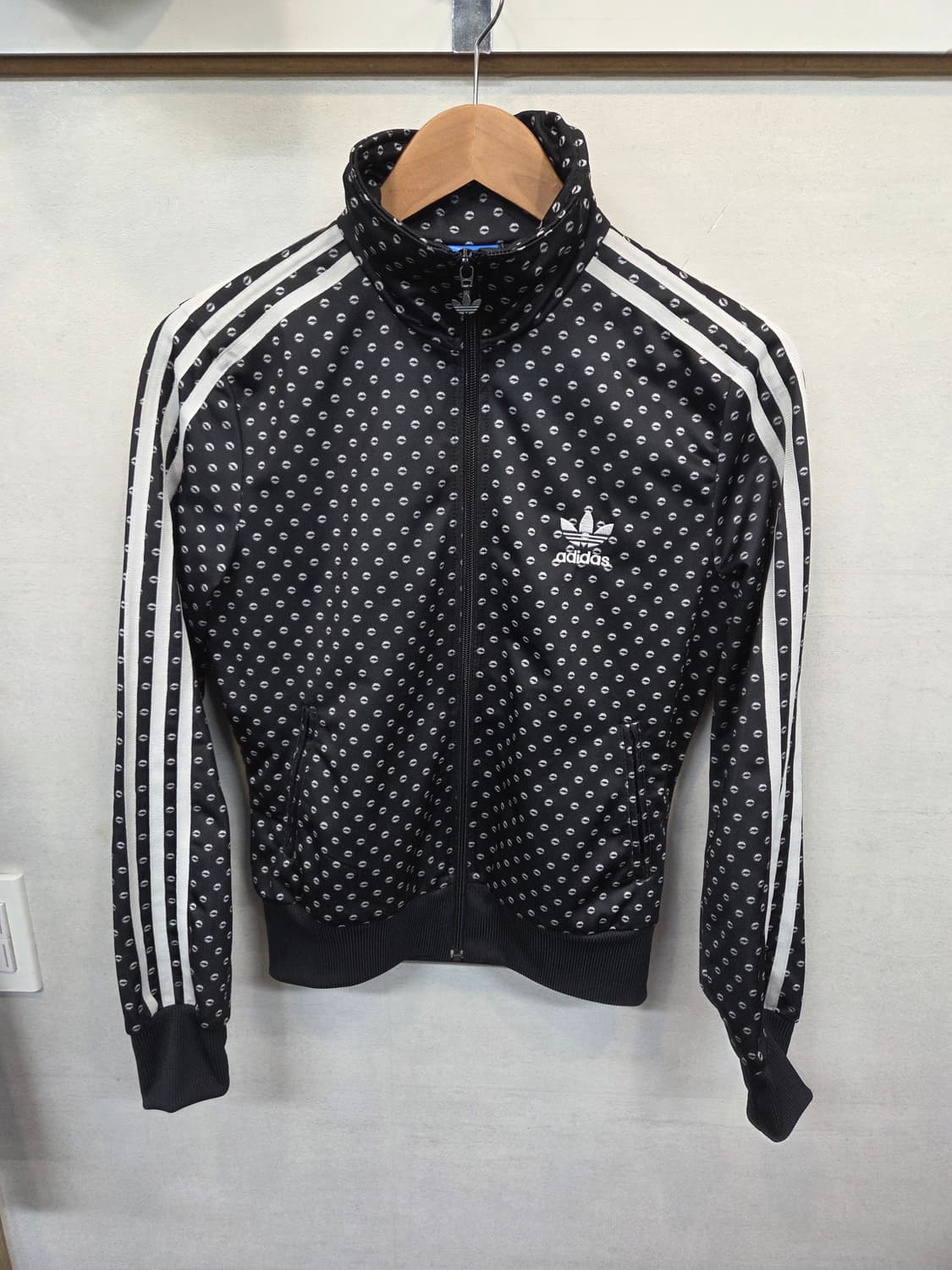 아디다스 입술 도트 파이어버드 트랙탑 져지 95 상품이미지1