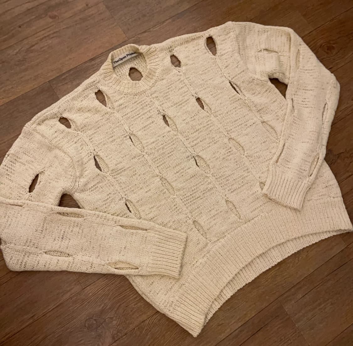 더오픈프로덕트 펀칭 니트 상품이미지1