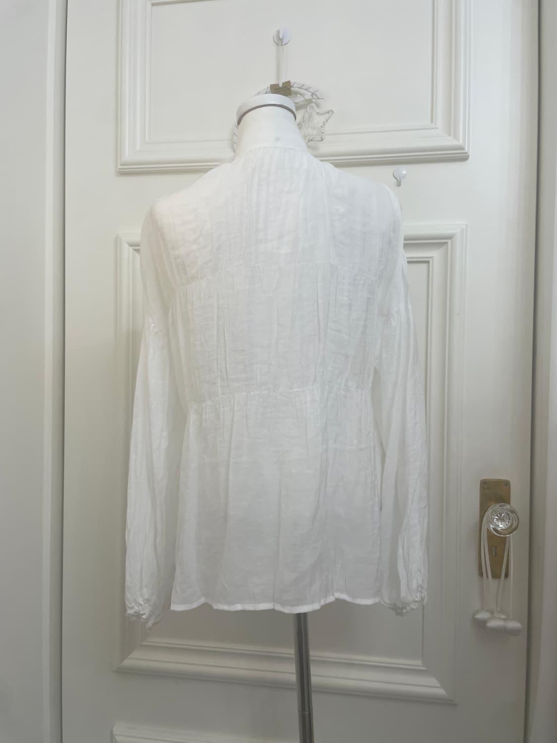 white wrinkle button point blouse 상품이미지3