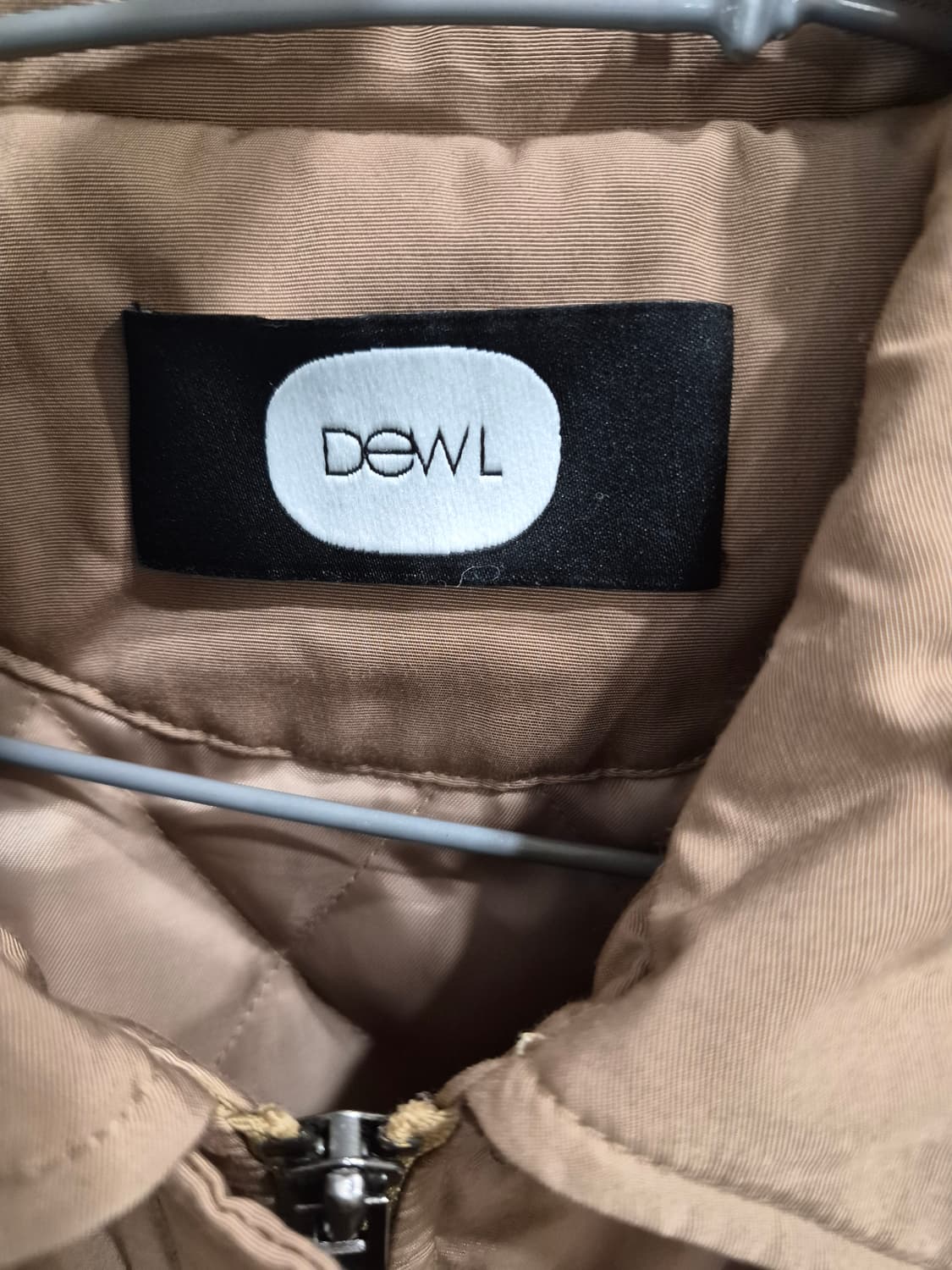 듀엘(DEWL) 24년 퀄팅경량자켓 66 / 카멜브라운 상품이미지7