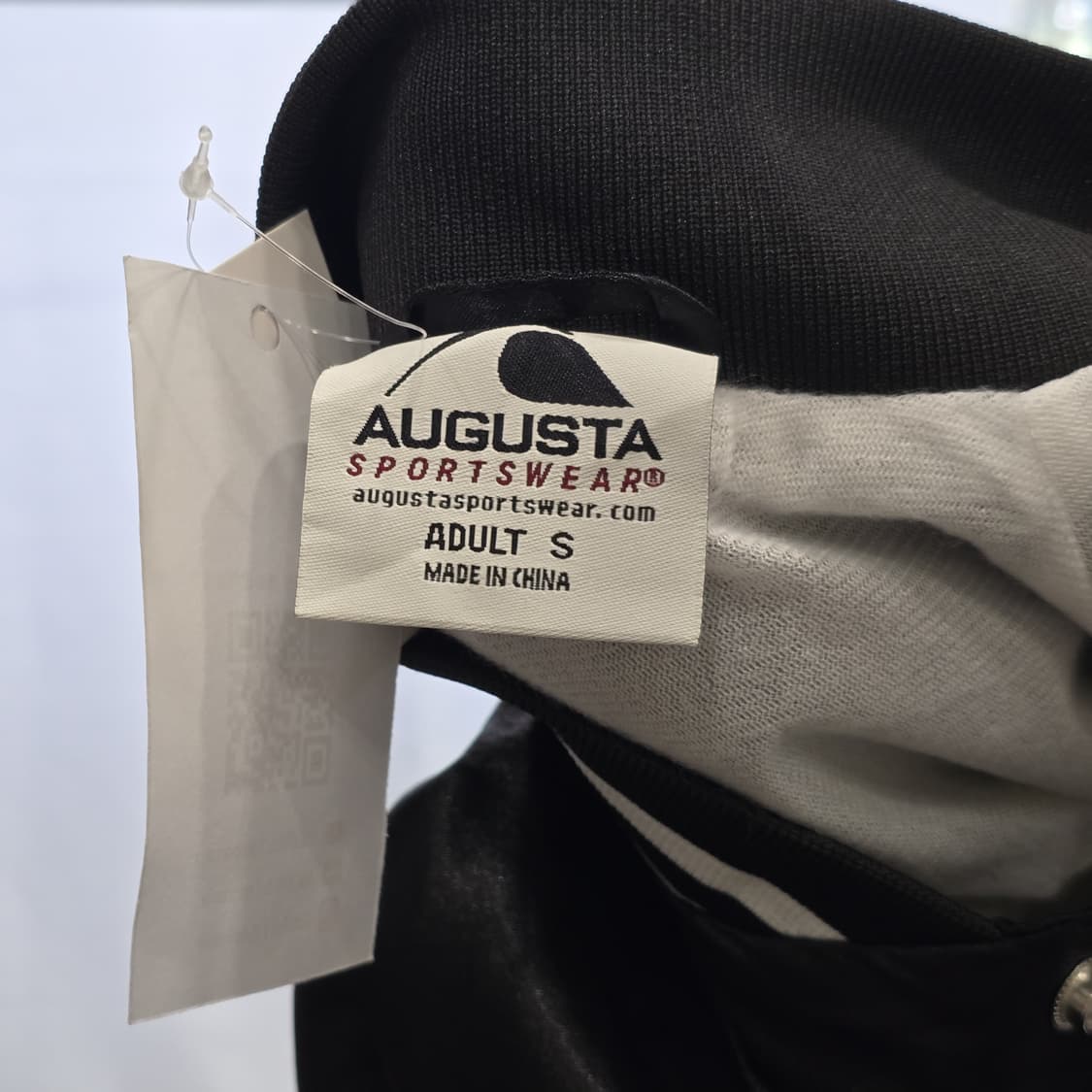 AUGUSTA SPORTSWEAR 블랙 새틴 바시티 자켓 S 상품이미지3