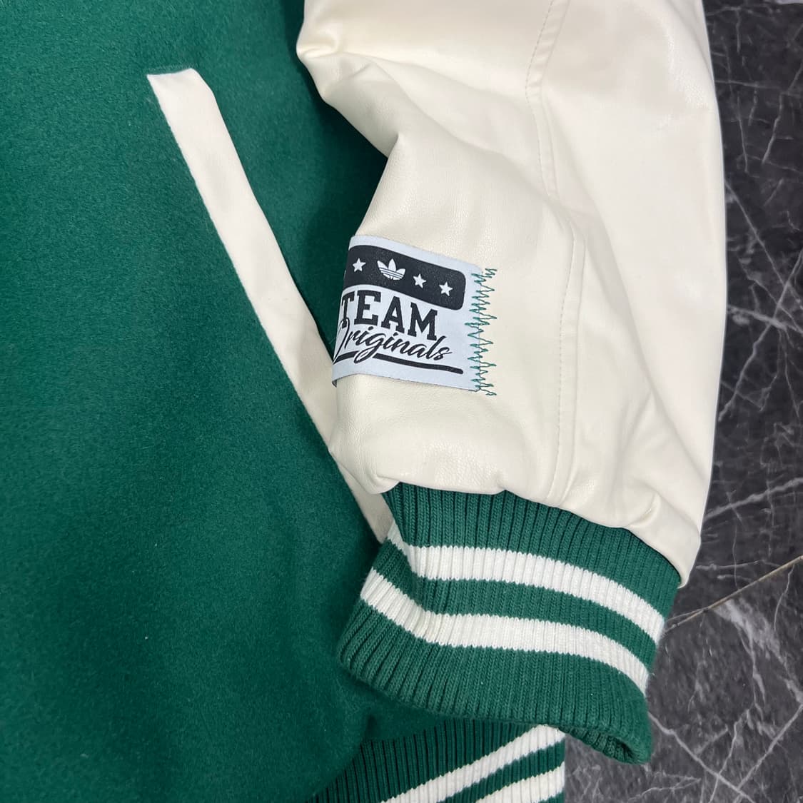 아디다스 팀 그린 배색 MC 바시티 자켓 상품이미지6