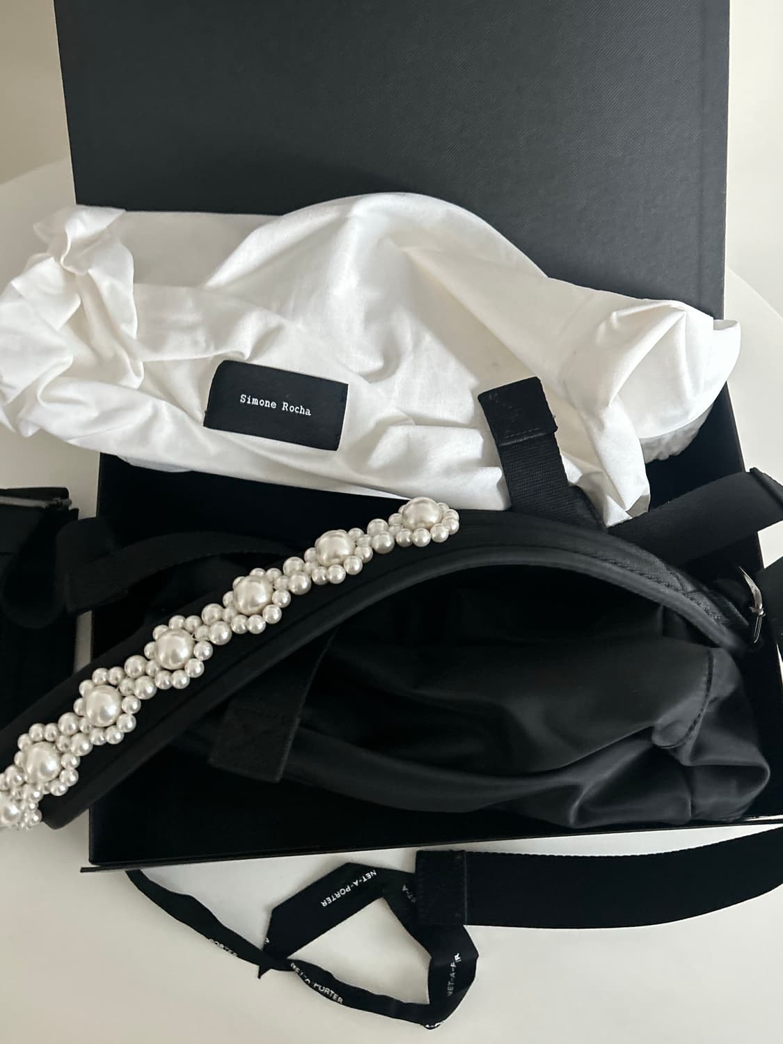 시몬로샤 보우 프론트백 블랙펄 가방 상품이미지2