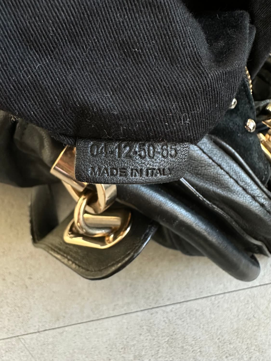 끌로에 파라티 스터드 레더백 상품이미지6