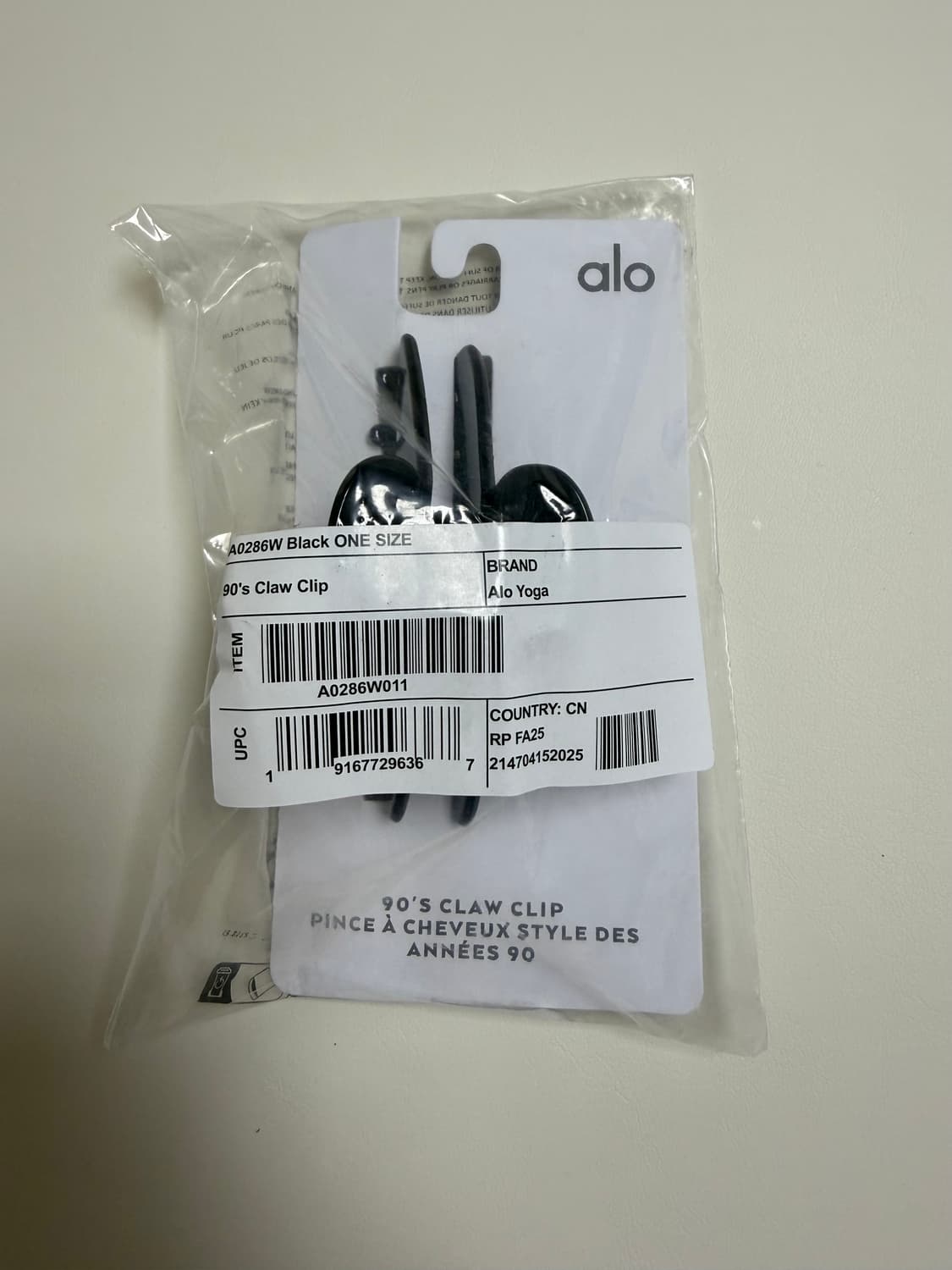 alo 알로요가 집게핀 헤어 클립 90's Claw Clip (블랙) 상품이미지4