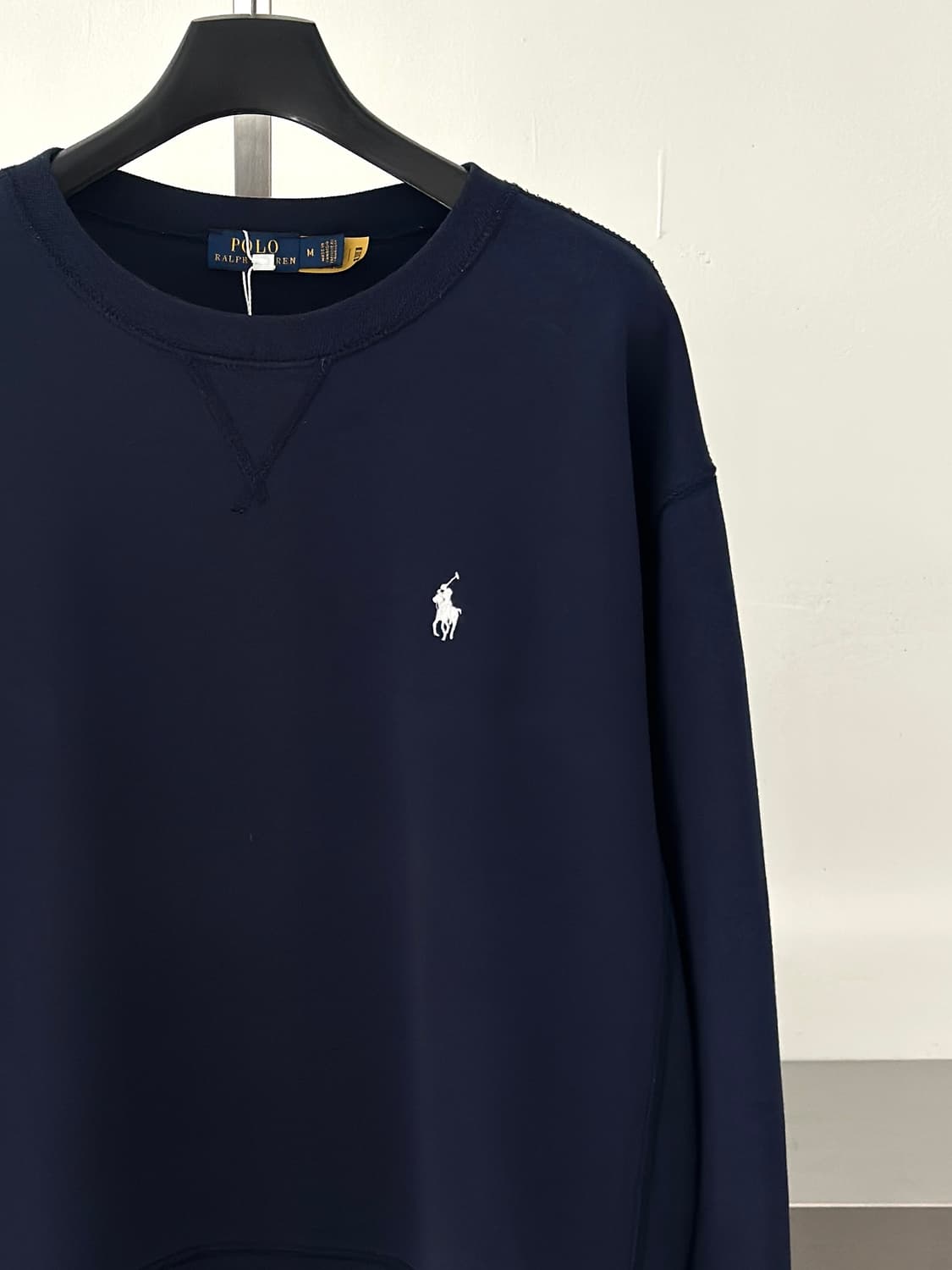 폴로 랄프로렌 네이비 세미크롭 맨투맨  상품이미지3