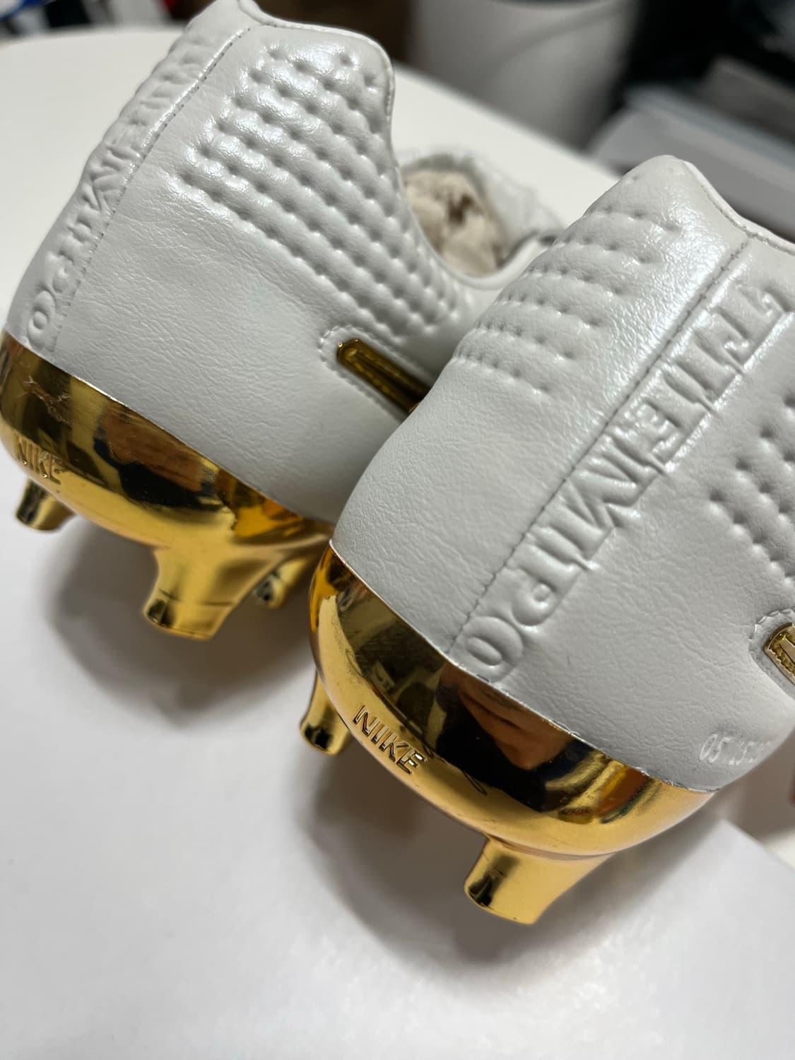 나이키 티엠포 레전드 FG 'R10' 스페셜 에디션 (새제품) 상품이미지4