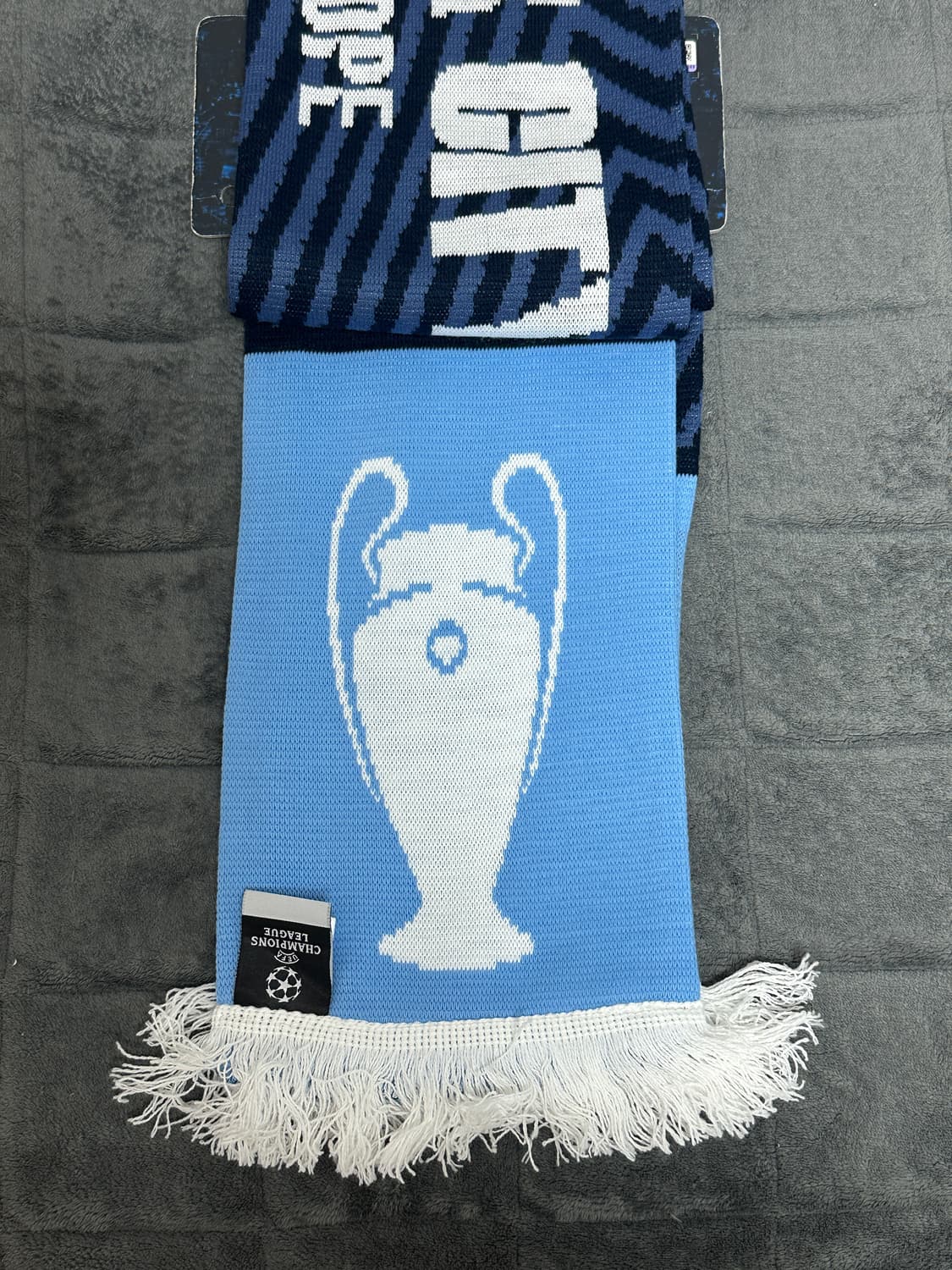 맨시티 챔스 우승 머플러 상품이미지2