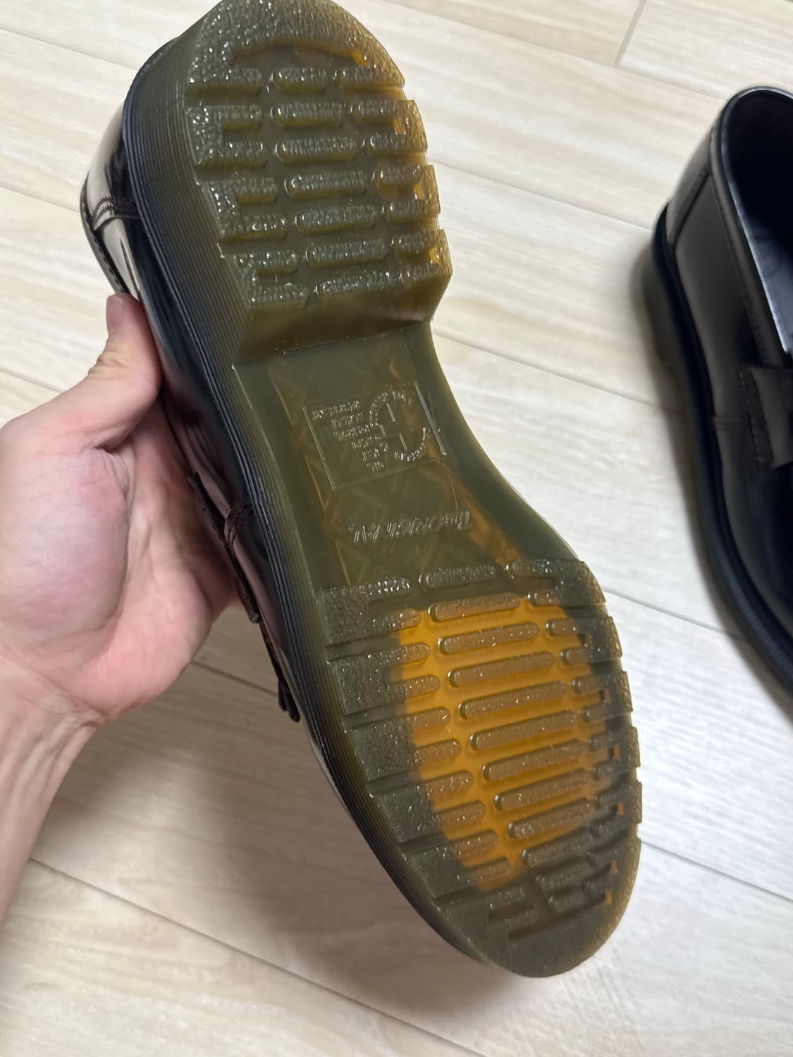 닥터마틴 아드리안 아카디아 레더 로퍼 체리레드 270 상품이미지3