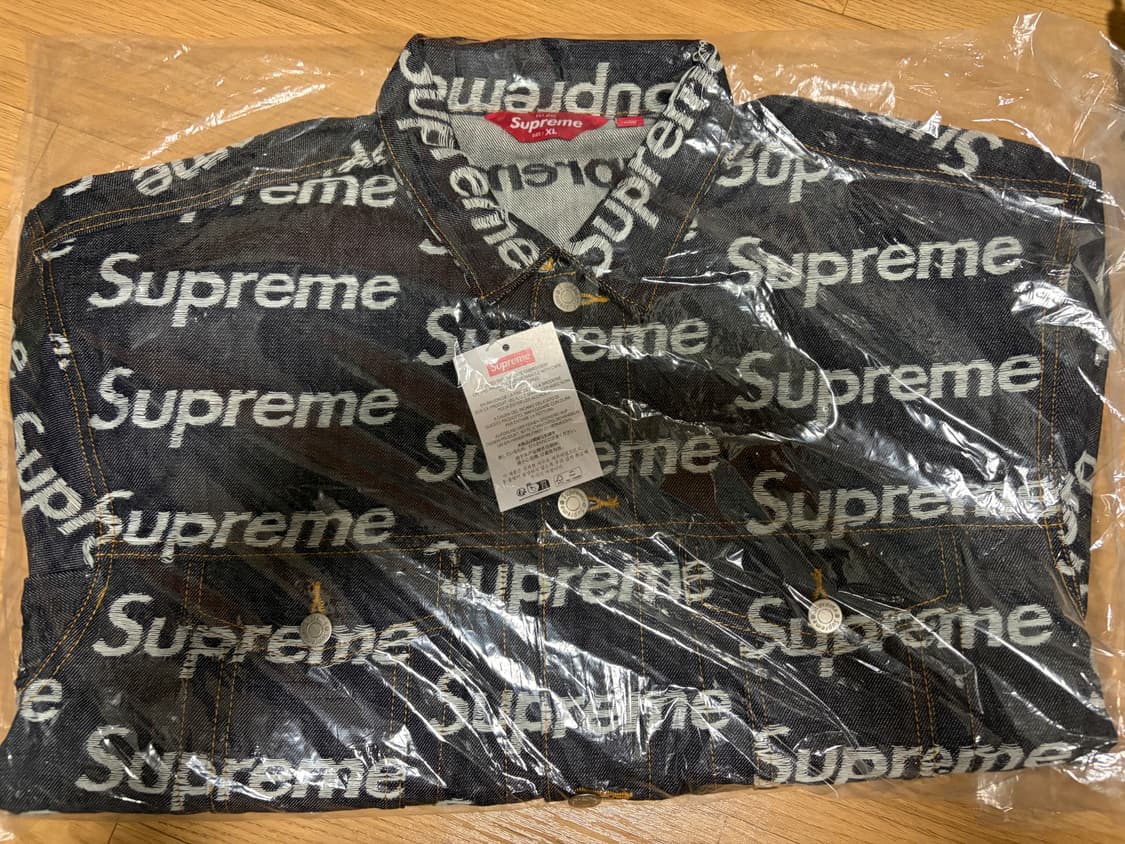 슈프림 자카드 로고 슈프림 데님 트러커 자켓 리지드 인디고 상품이미지1